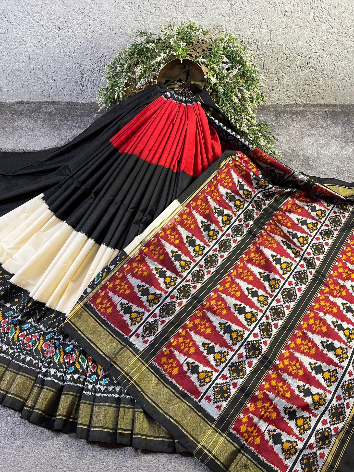 RED BLACK OFFWHITE SILK PURE HANDLOOM IKKAT SAREE