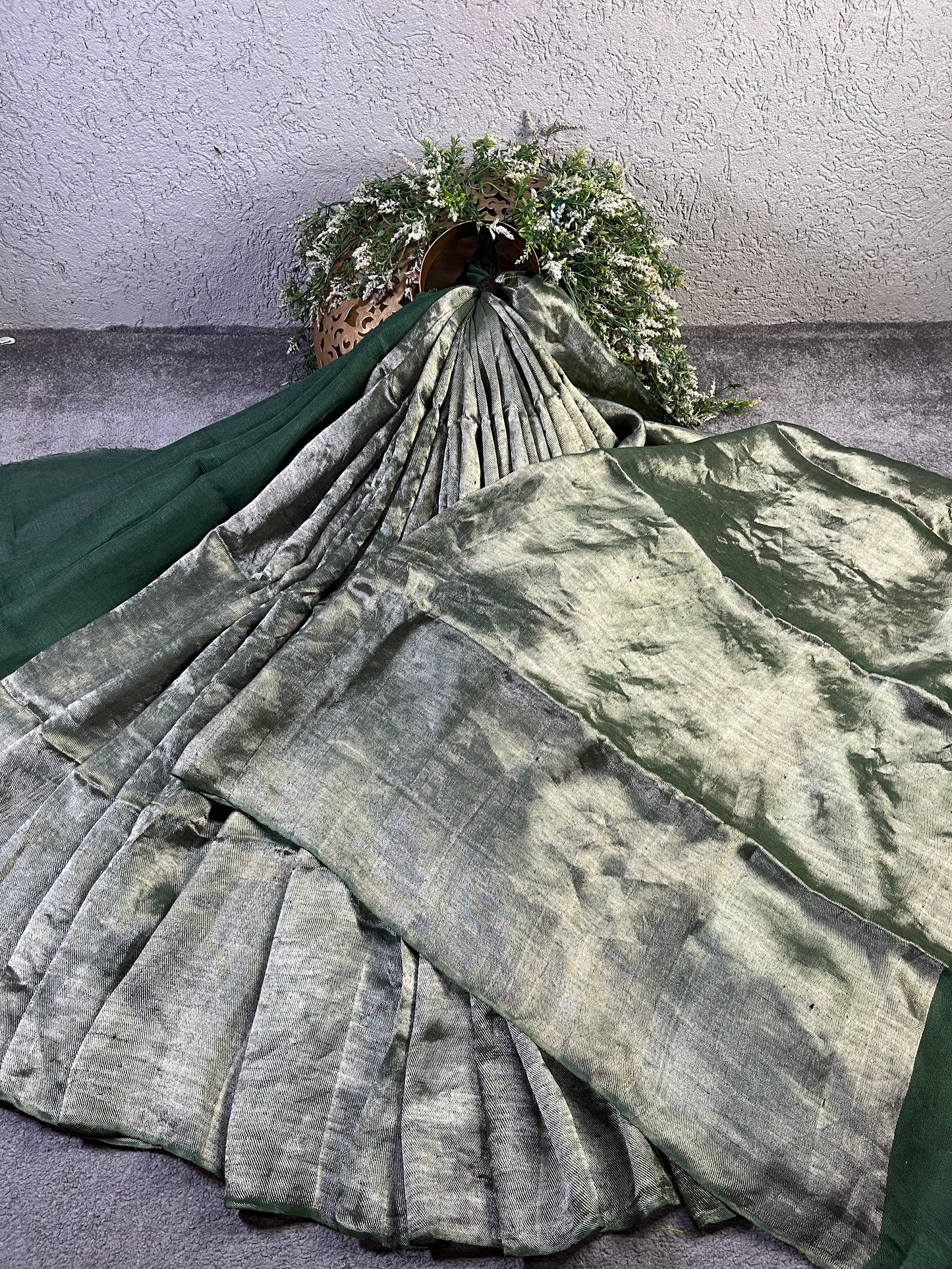 DARK GREEN TWILL METALLIC PURE HANDLOOM LINEN SAREE
