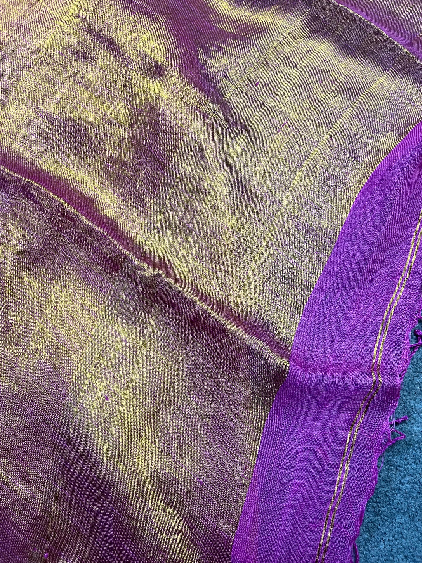 MAJENTA TWILL METALLIC PURE HANDLOOM LINEN SAREE