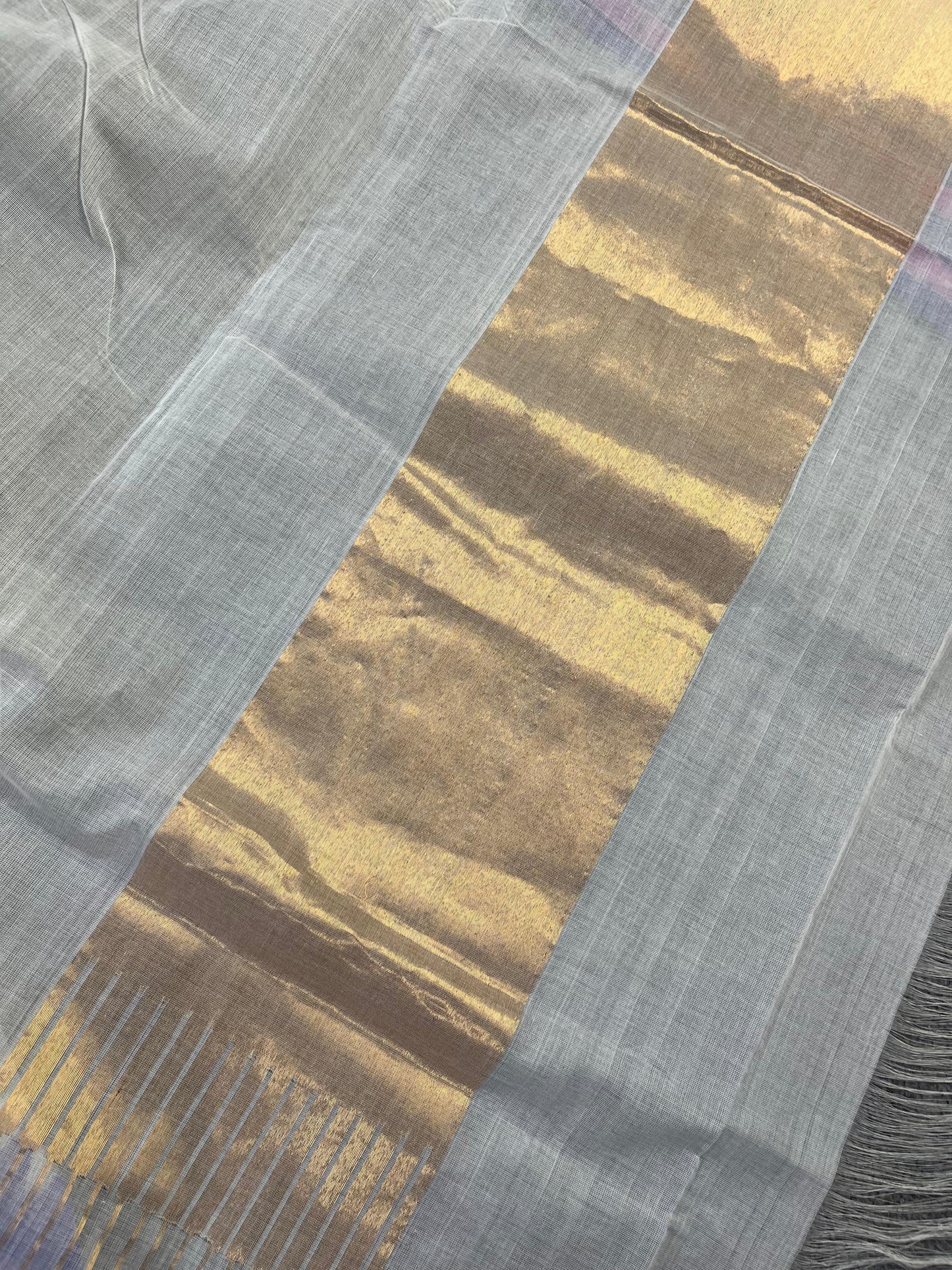 WHITE PURE HANDLOOM PONDRU KHADI SAREE