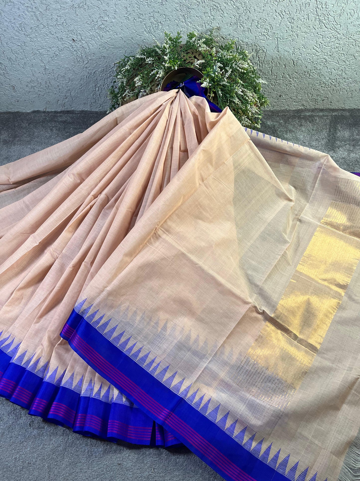 BEIGE PURE HANDLOOM PONDRU KHADI SAREE