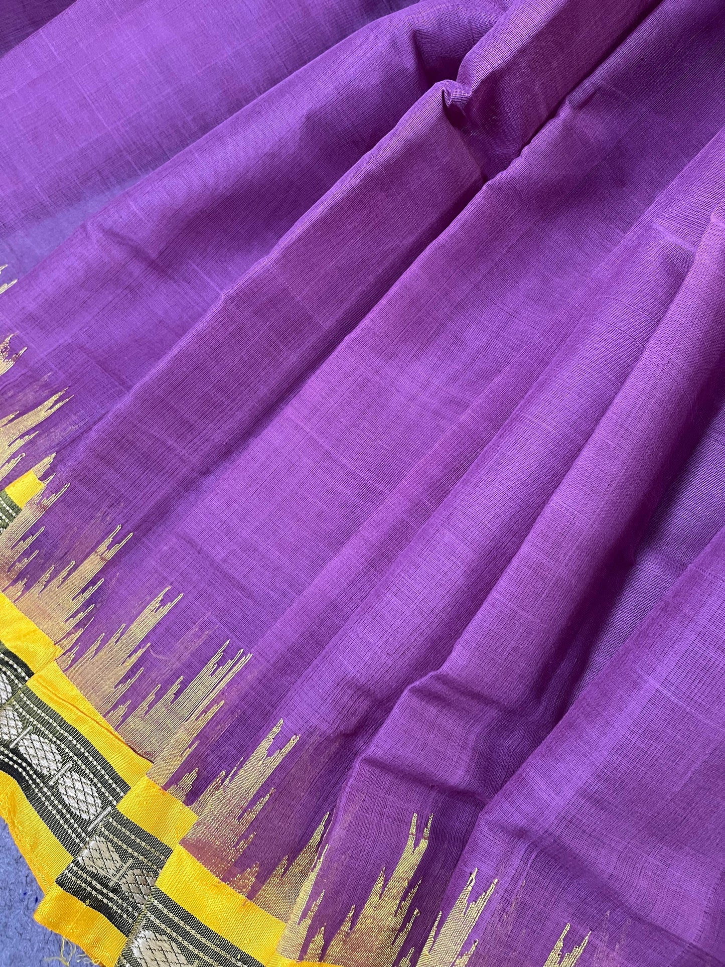 PLUM PURE HANDLOOM PONDRU KHADI SAREE