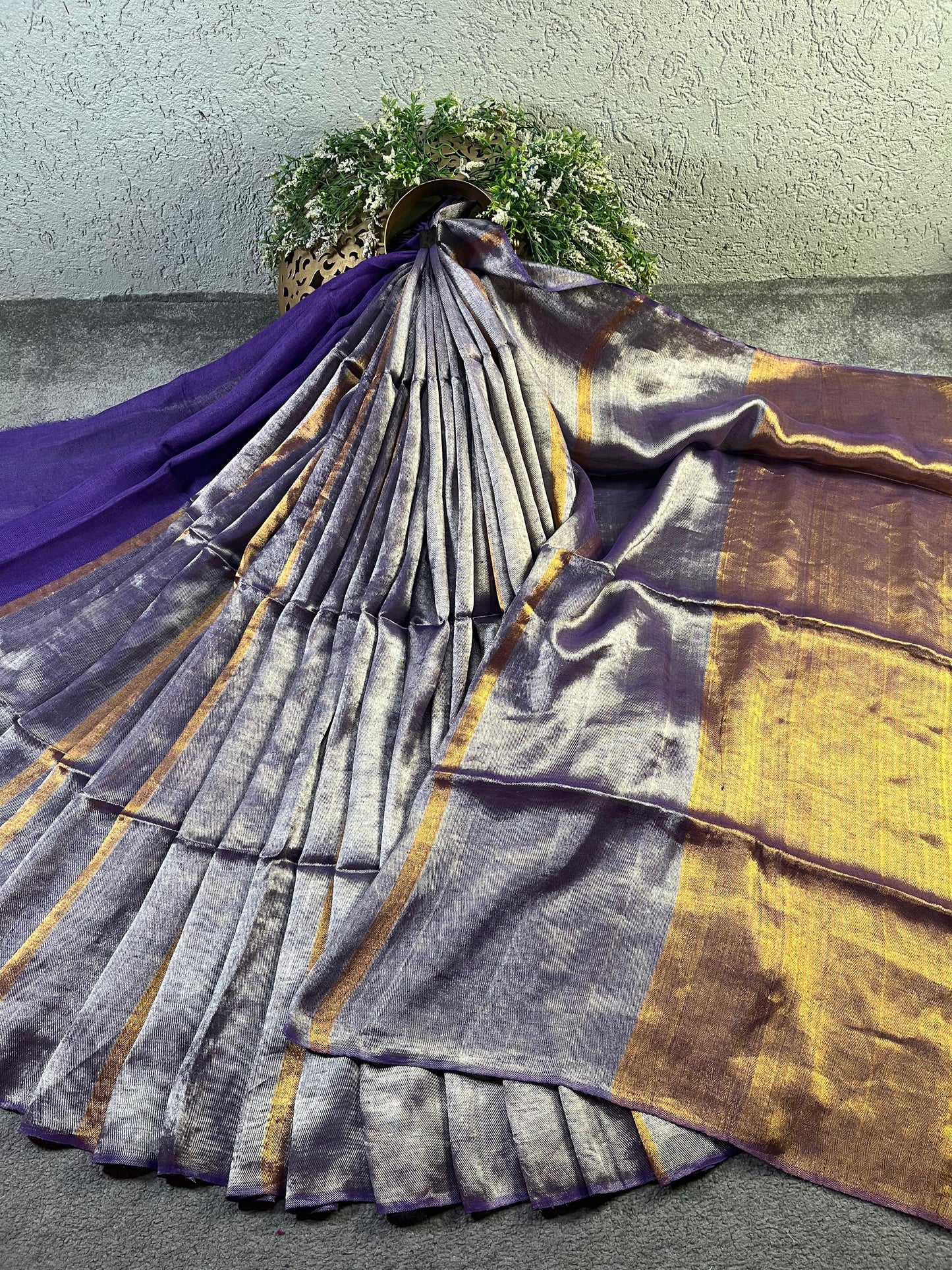 PURPLE TWILL METALLIC PURE HANDLOOM LINEN SAREE