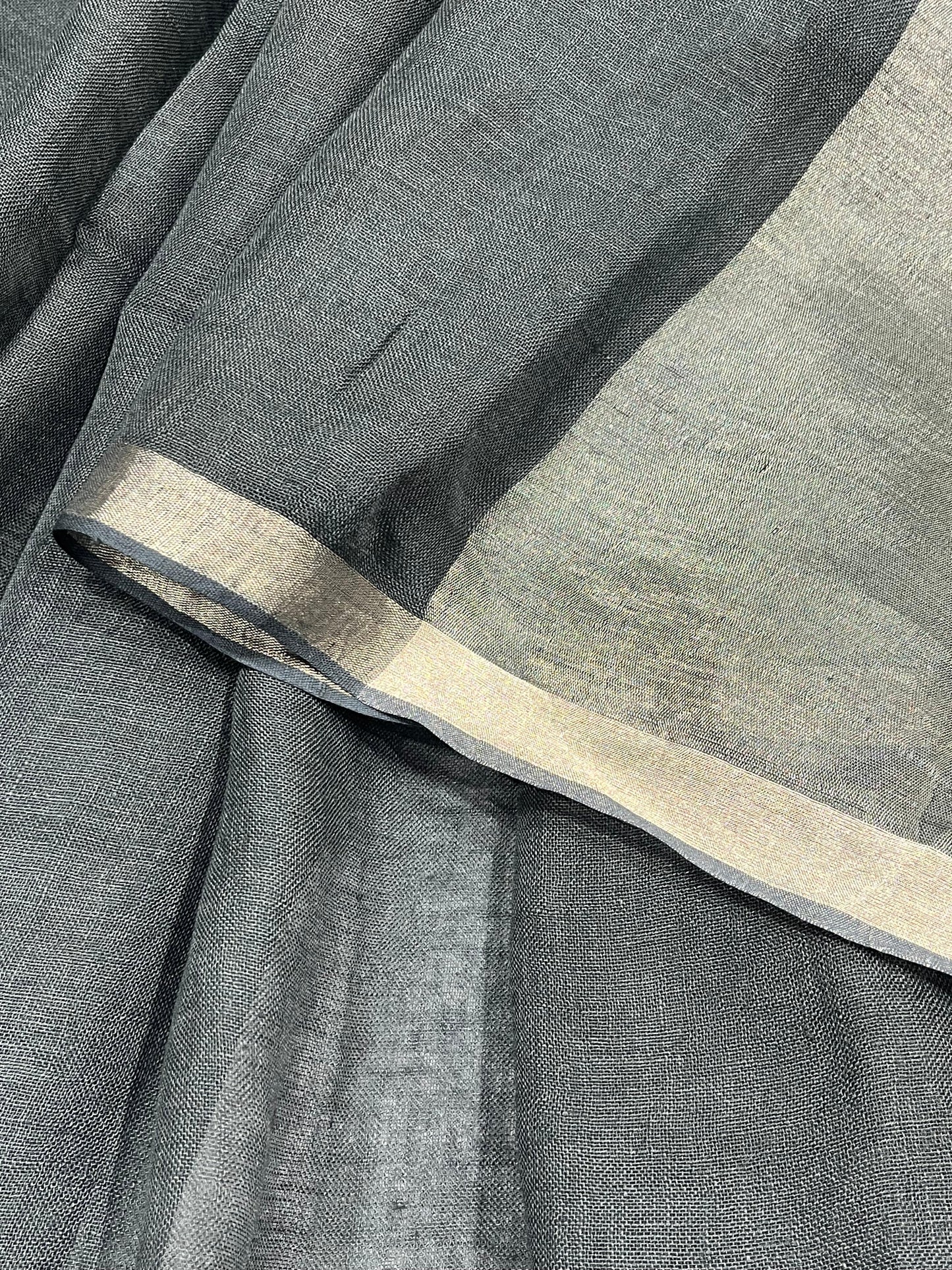 BLACK PURE HANDLOOM LINEN SAREE