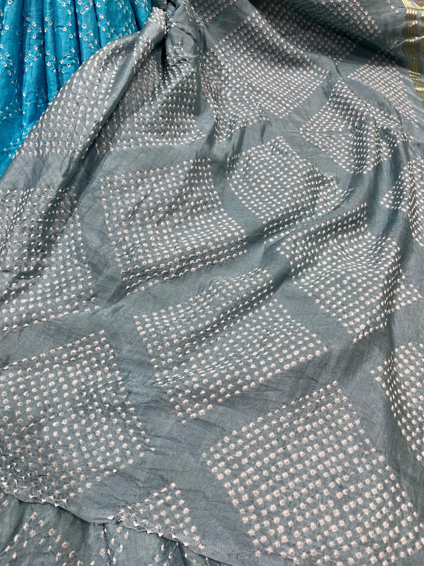 GREY BLUE SHADED GAJJI SILK PURE HANDFLOOM BHANDEJ SAREE