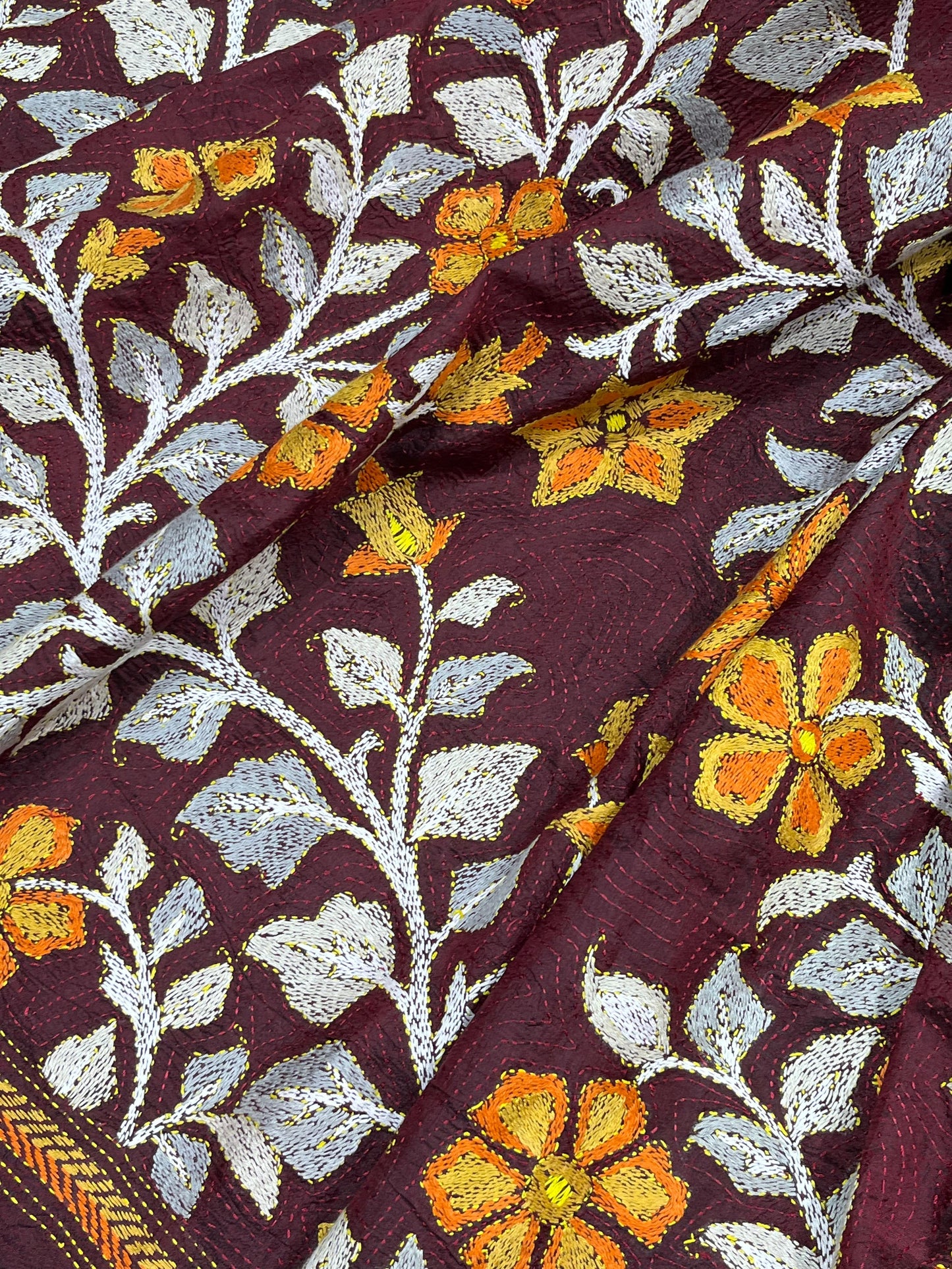 MAROON PURE HANDLOOM KANTHA DUPATTA