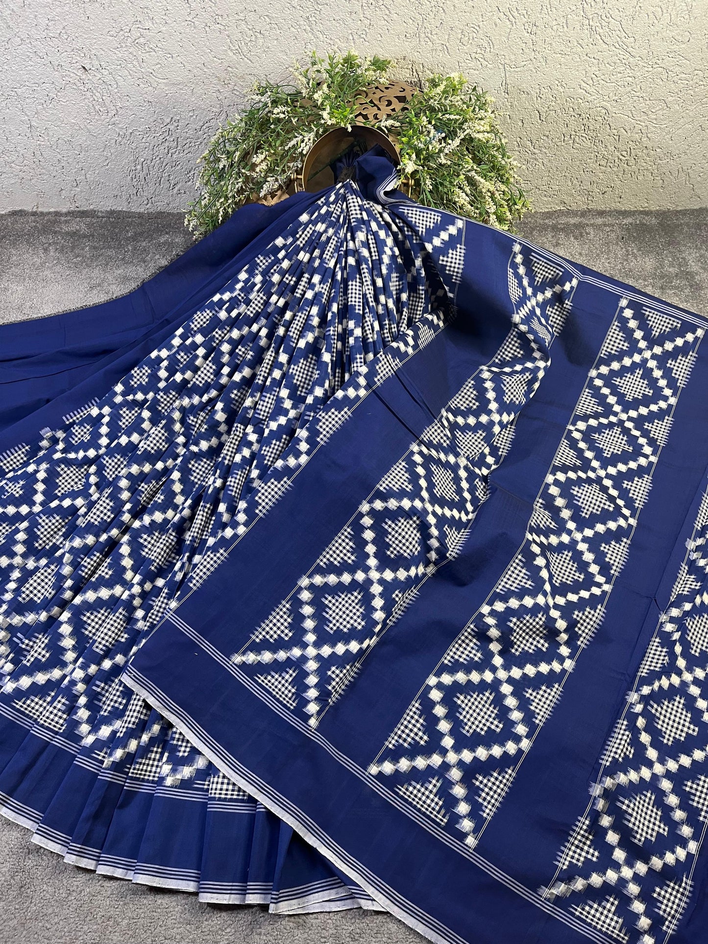 BLUE PURE HANDLOOM COTTON IKKAT SAREE