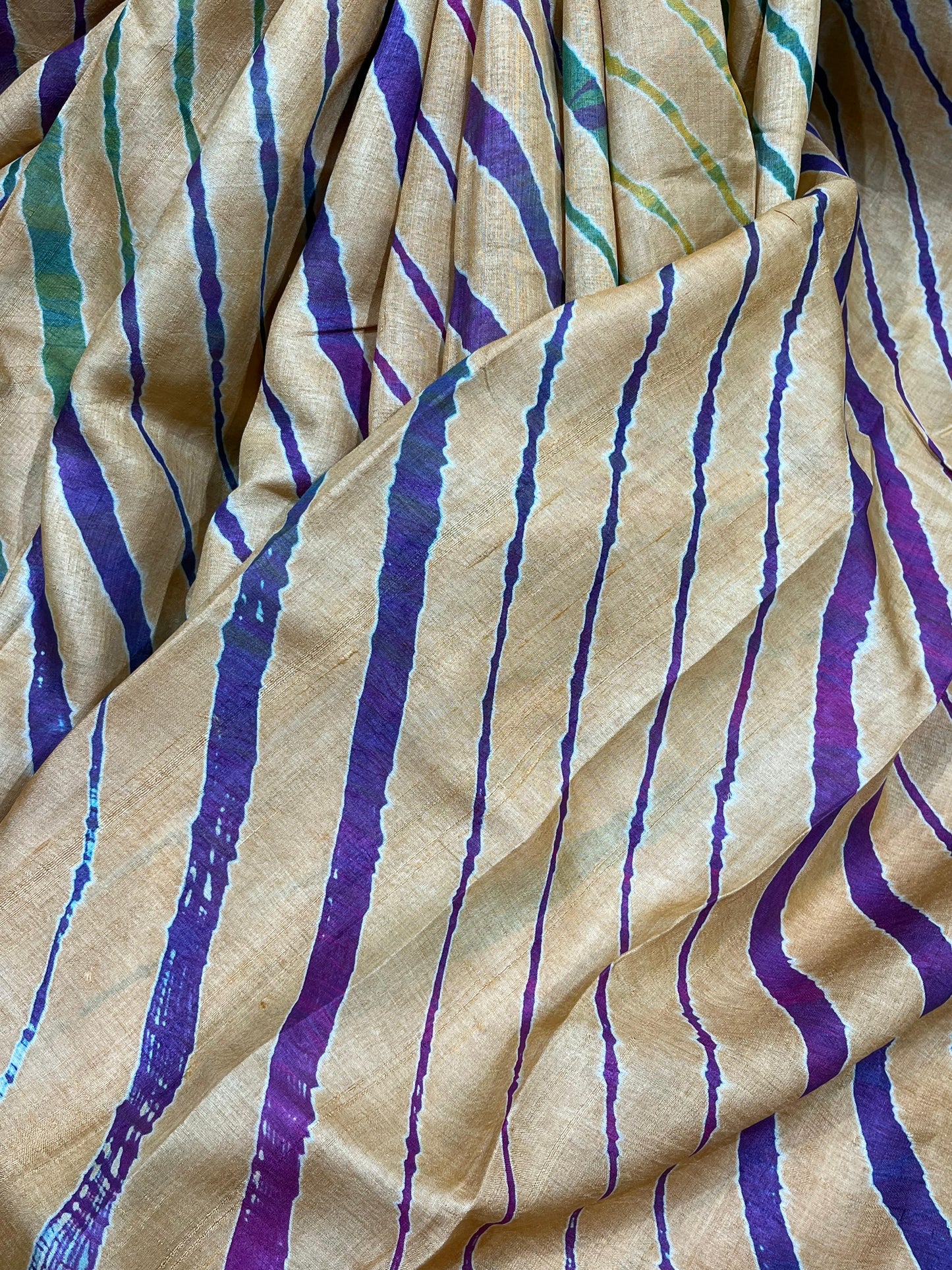 CREAM TASSAR PURE HANDLOOM LEHERIYA SAREE