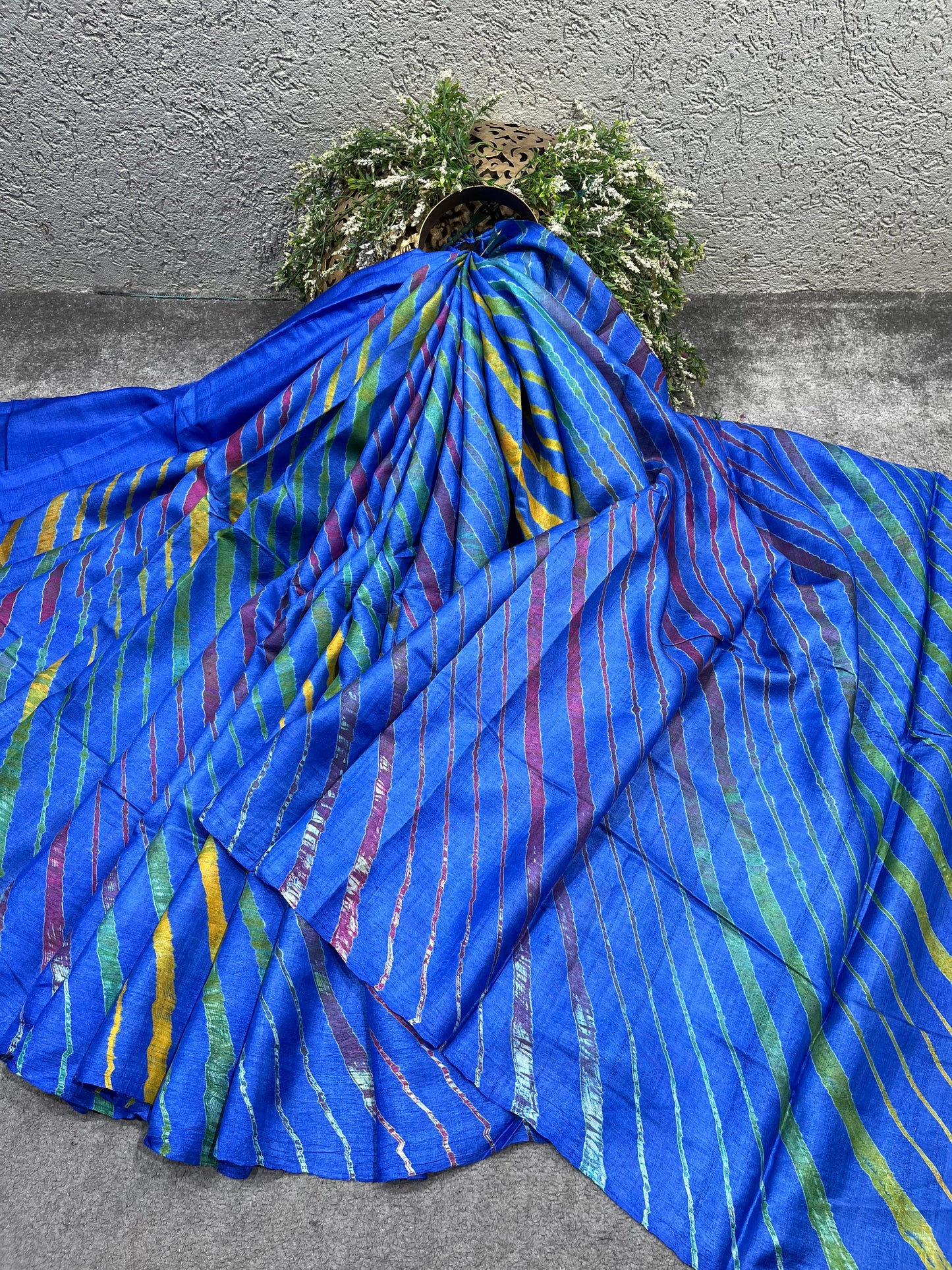 ROYAL BLUE TASSAR PURE HANDLOOM LEHERIYA SAREE