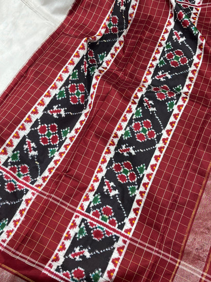 WHIRTE SINGLE IKKAT PURE HANDLOOM IKKAT SAREE