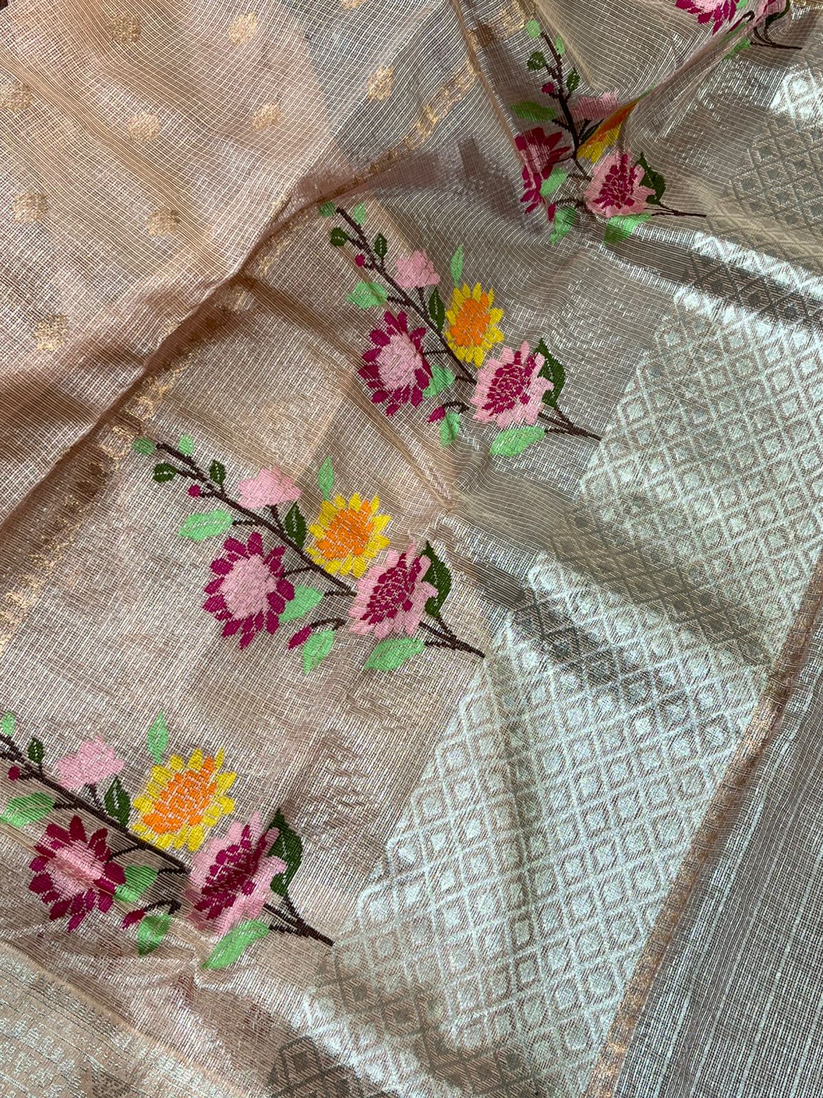 SOFT PEACHE PURE HANDLOOM KOTA DORIA SAREE