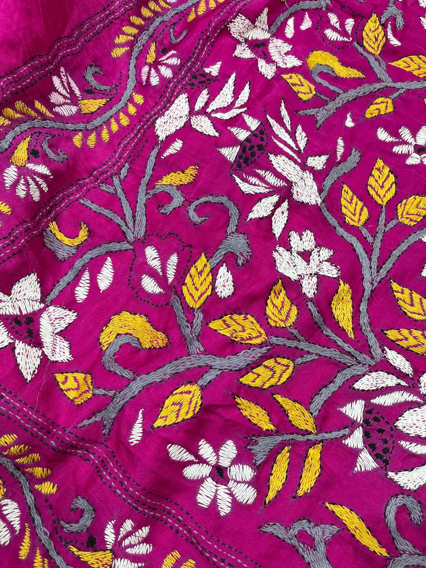 IVORY GAJJI SILK PURE HANDLOOM KANTHA EMBROIDERY BANDHEJ SAREE