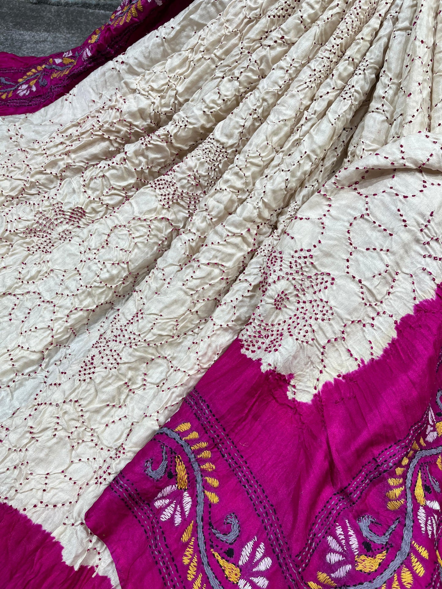 IVORY GAJJI SILK PURE HANDLOOM KANTHA EMBROIDERY BANDHEJ SAREE