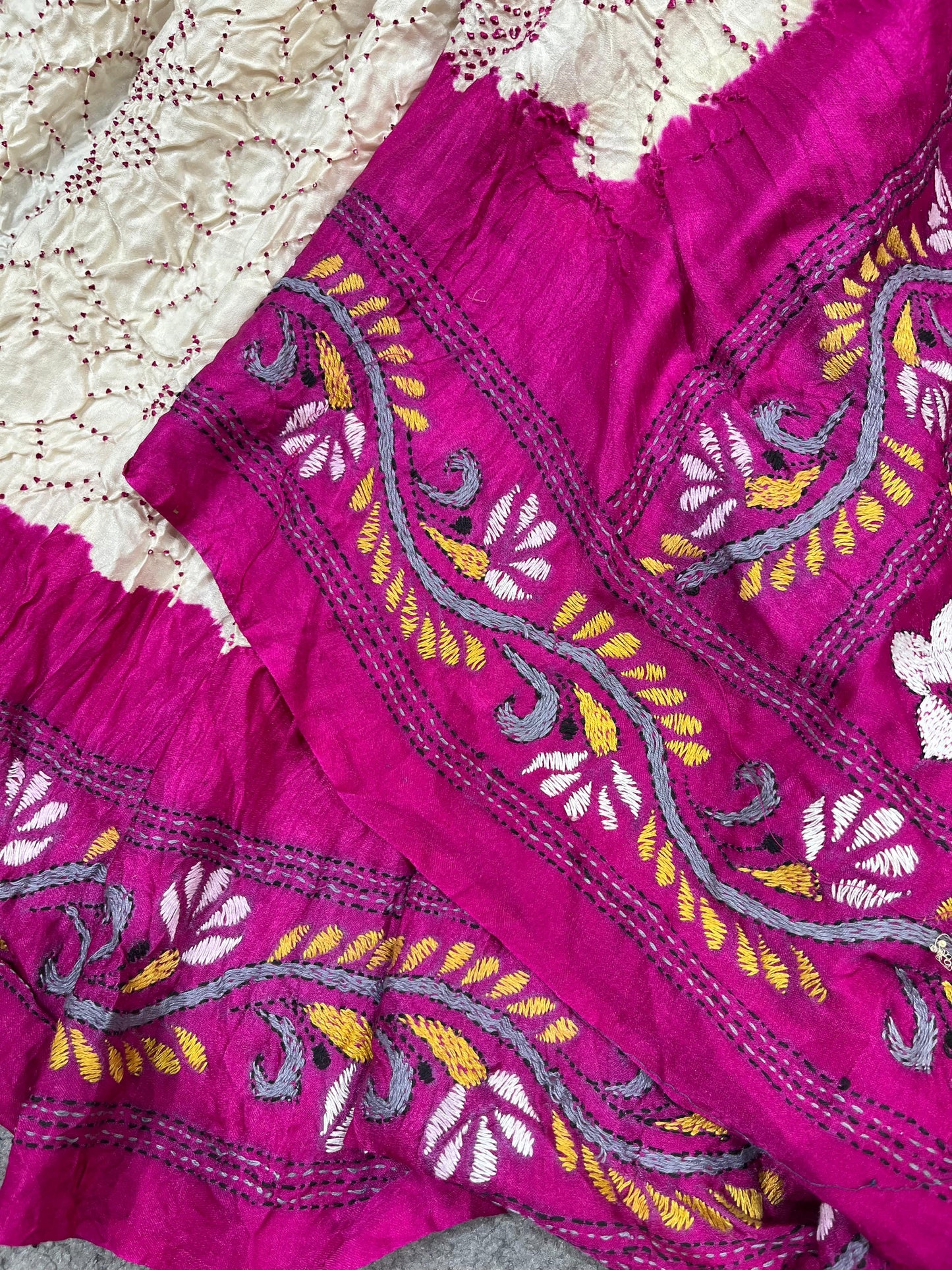IVORY GAJJI SILK PURE HANDLOOM KANTHA EMBROIDERY BANDHEJ SAREE