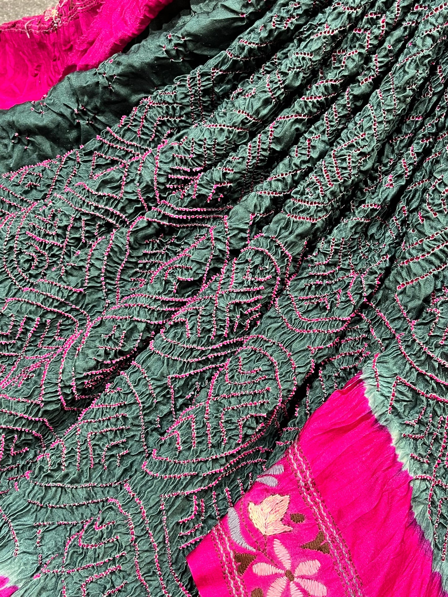 GREY GAJJI SILK PURE HANDLOOM KANTHA EMBROIDERY BANDHEJ SAREE