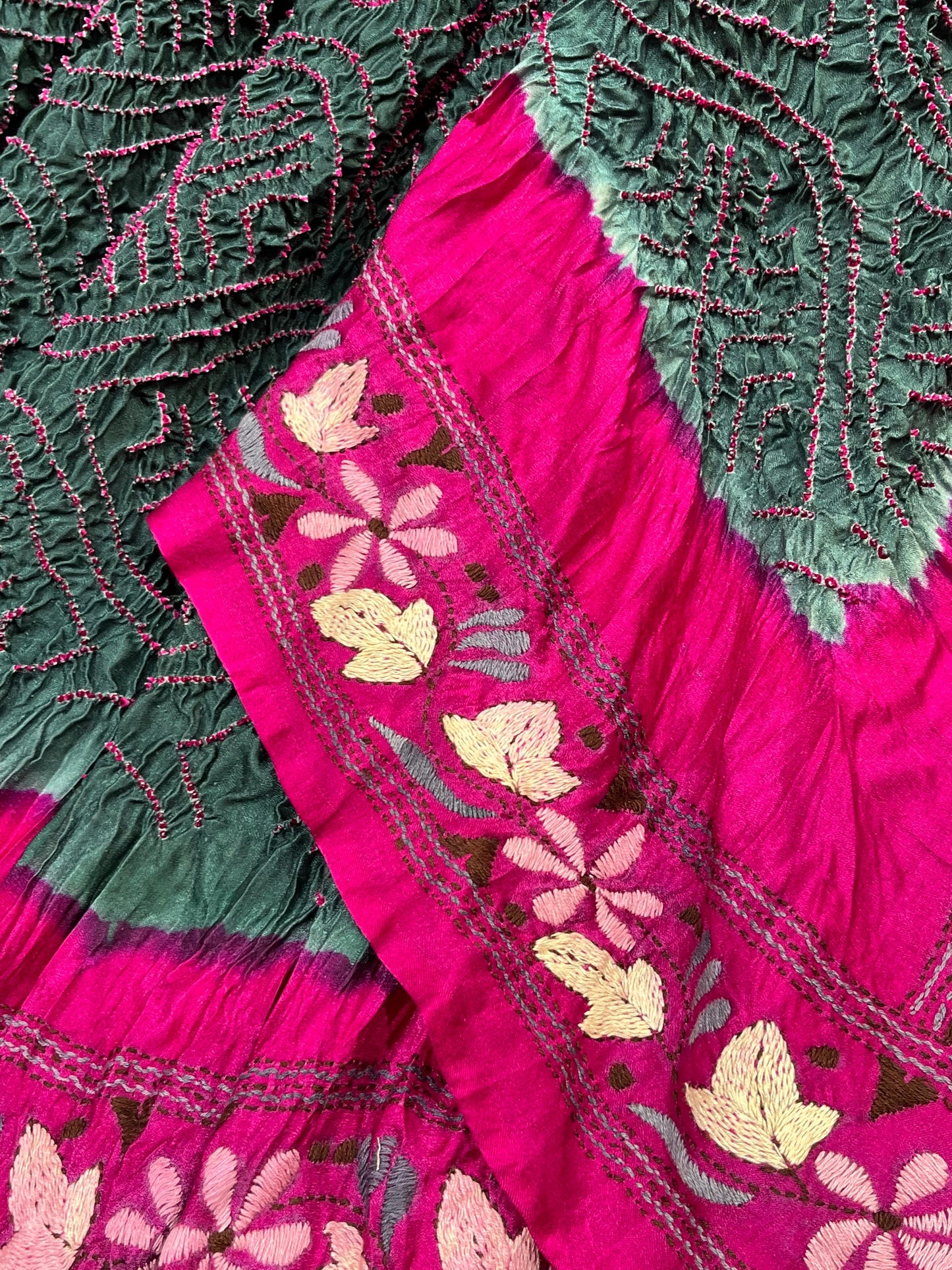 GREY GAJJI SILK PURE HANDLOOM KANTHA EMBROIDERY BANDHEJ SAREE