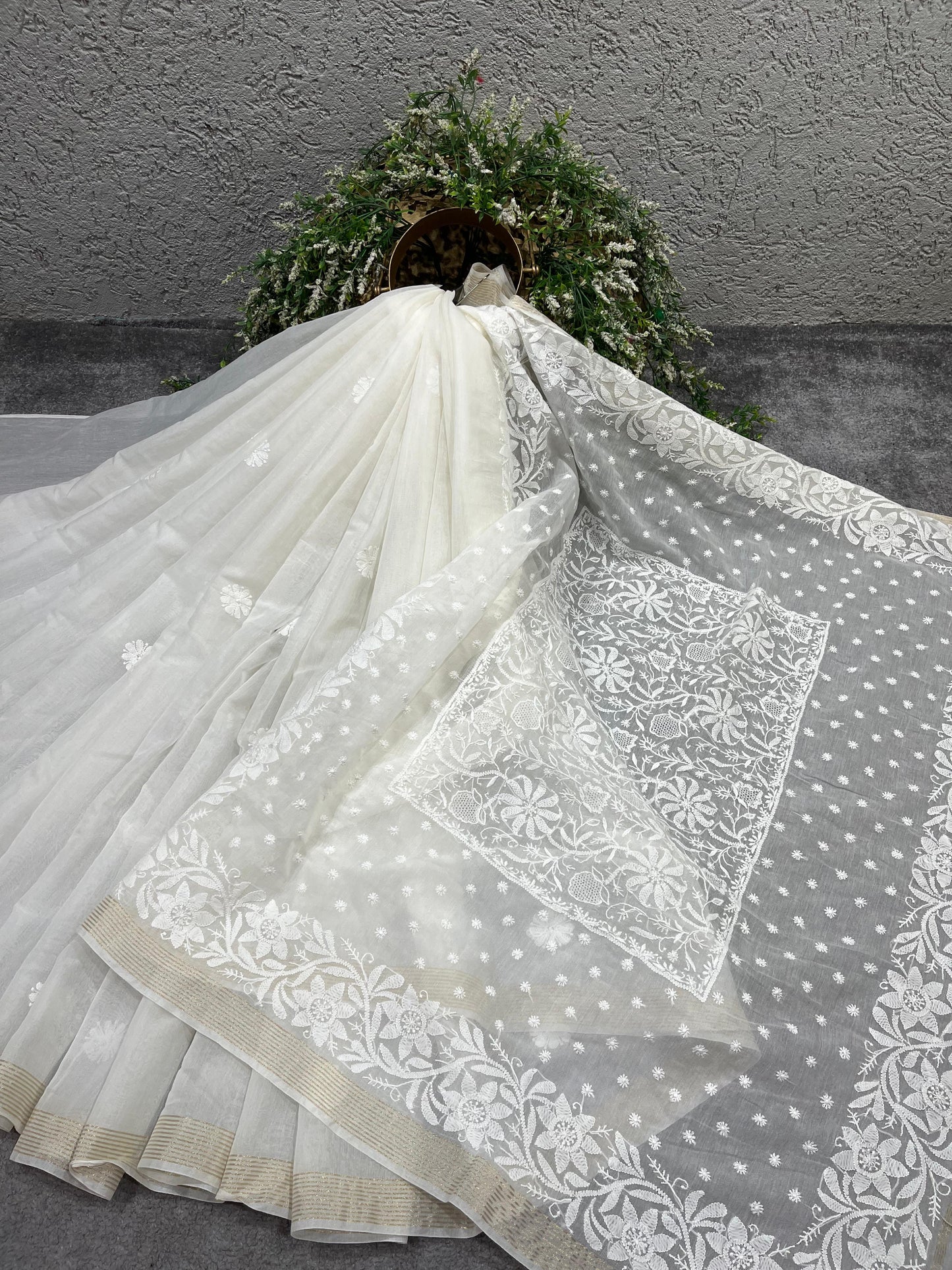 WHITE DYEABLE PURE HANDLOOM  LUCKNOWI EMBROIDERY SAREE