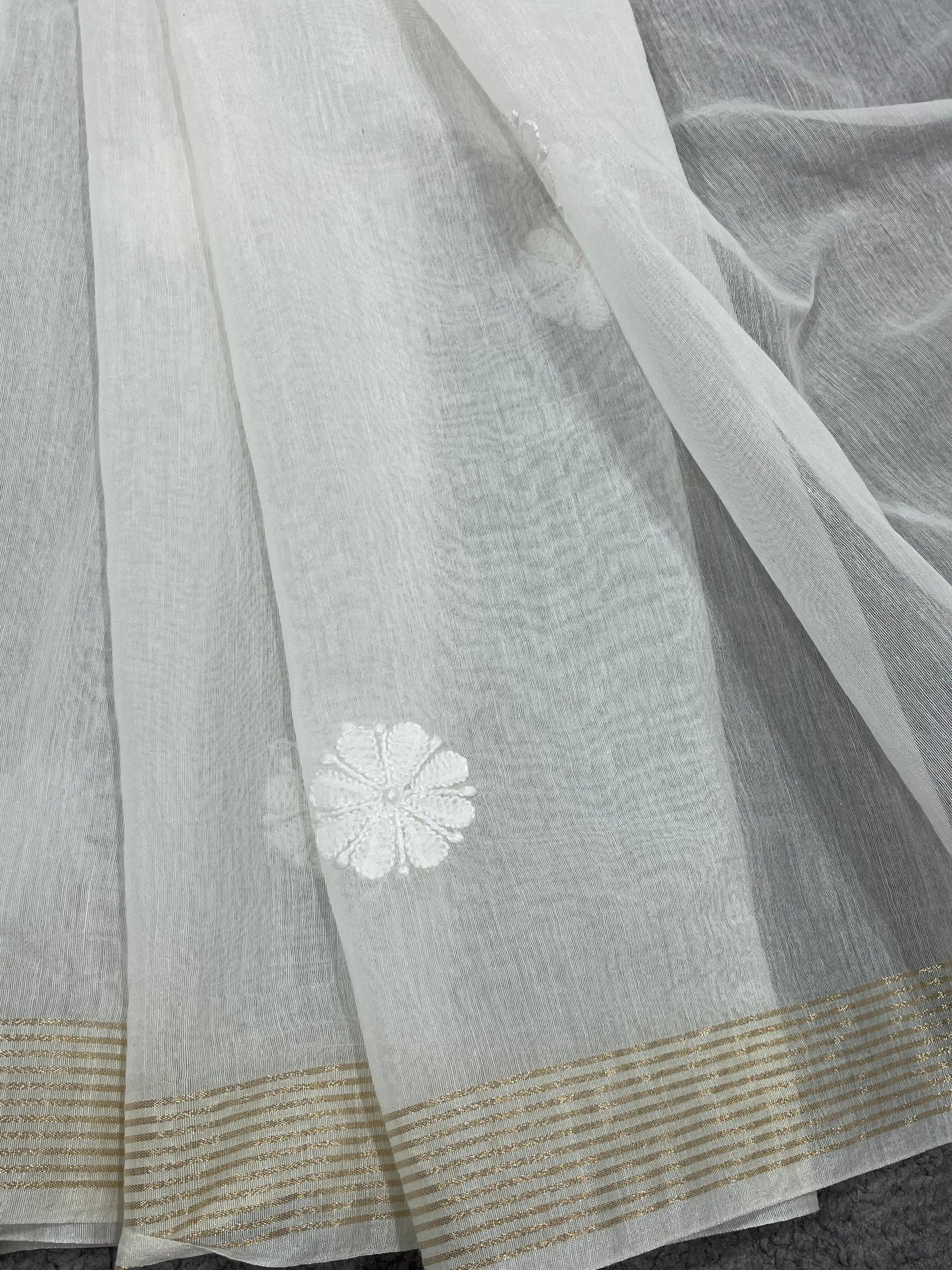 WHITE DYEABLE PURE HANDLOOM  LUCKNOWI EMBROIDERY SAREE