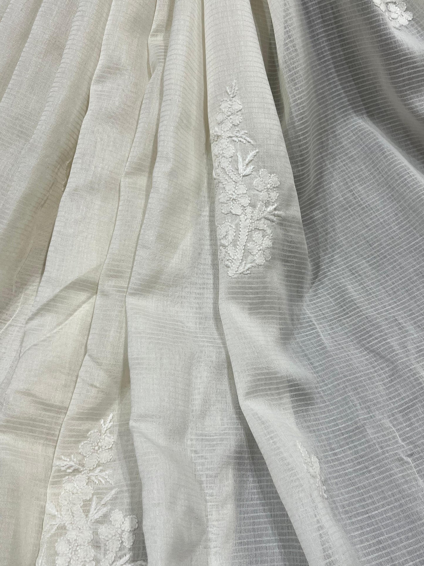WHITE DYEABLE PURE HANDLOOM  LUCKNOWI EMBROIDERY SAREE