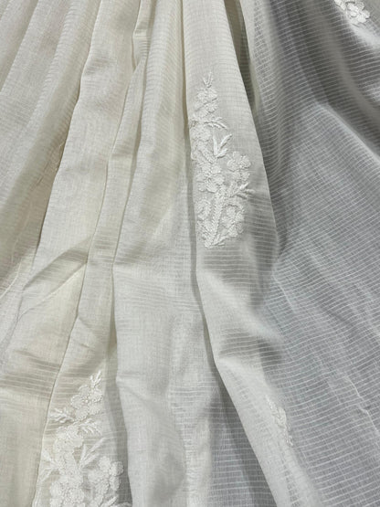 WHITE DYEABLE PURE HANDLOOM  LUCKNOWI EMBROIDERY SAREE