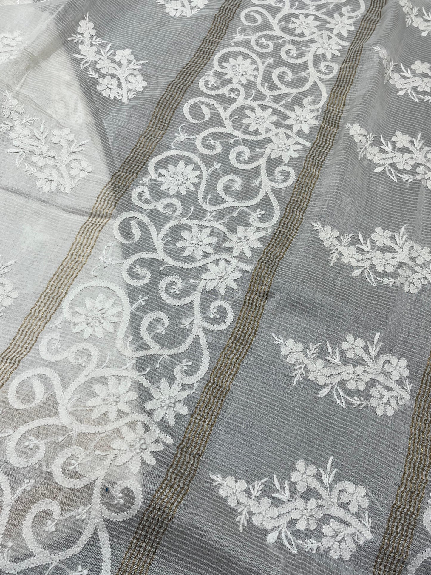 WHITE DYEABLE PURE HANDLOOM  LUCKNOWI EMBROIDERY SAREE
