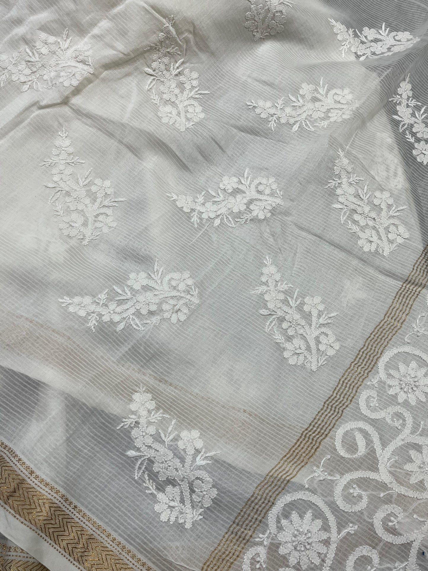 WHITE DYEABLE PURE HANDLOOM  LUCKNOWI EMBROIDERY SAREE
