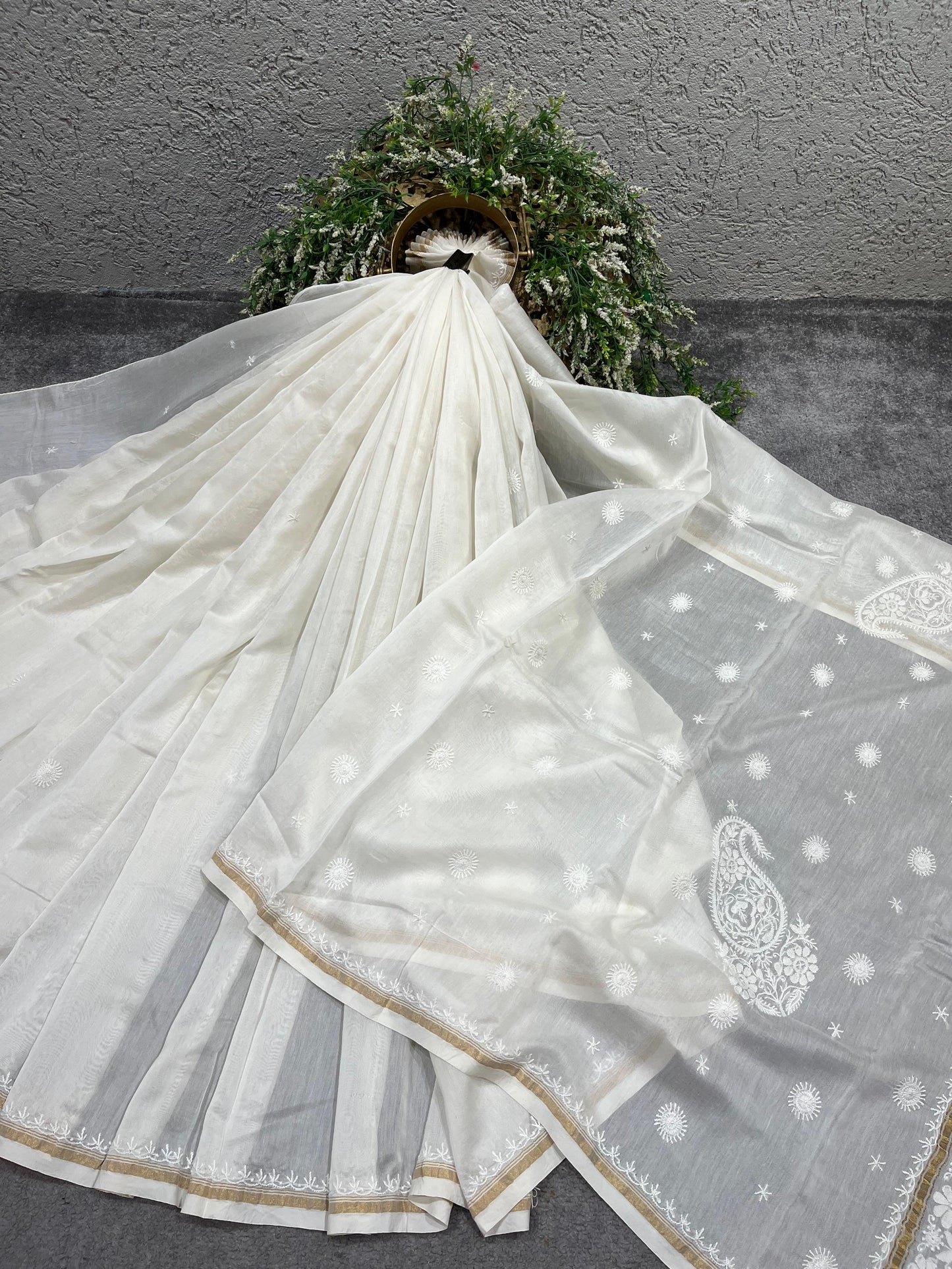 WHITE DYEABLE PURE HANDLOOM  LUCKNOWI EMBROIDERY SAREE