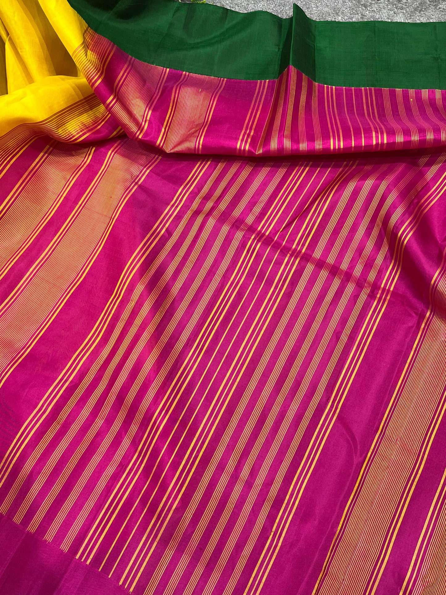 YELLOW SILK PURE HANDLOOM GADWAL SAREE