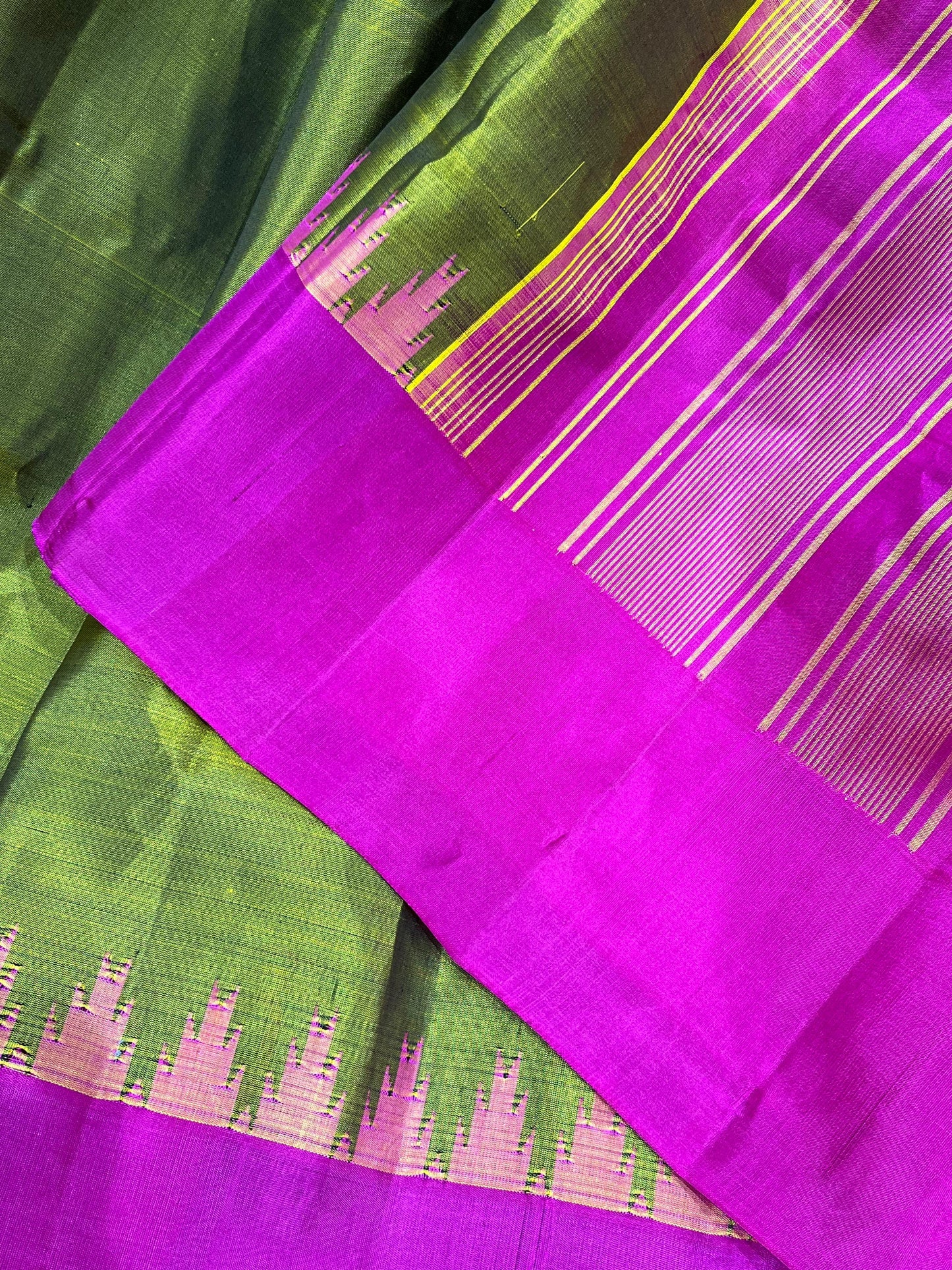 MEHENDI GREEN SILK PURE HANDLOOM GADWAL SAREE
