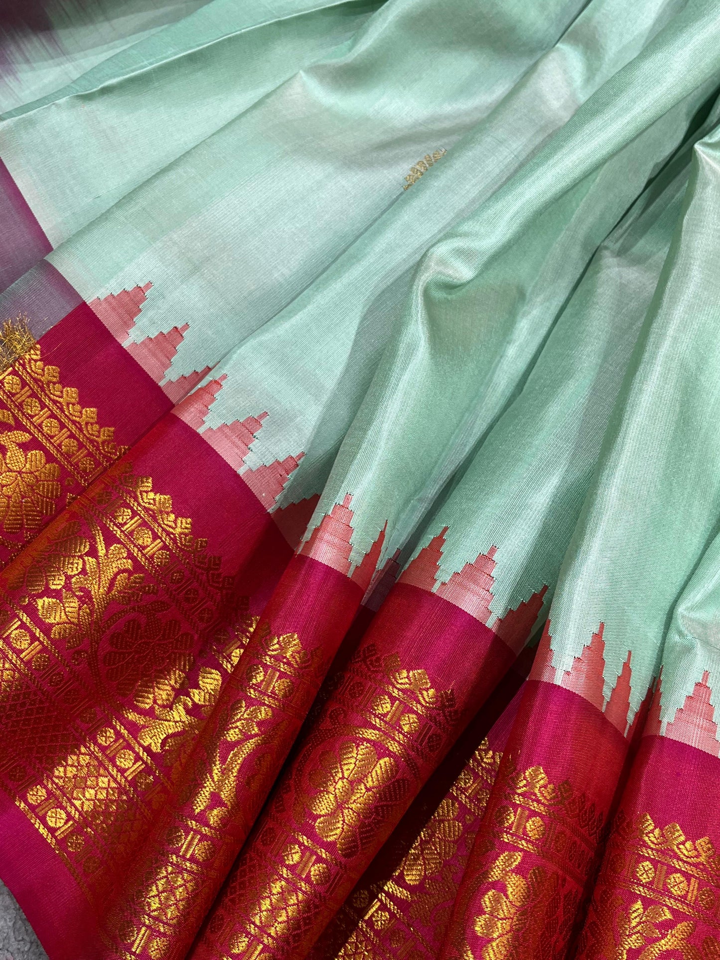 MINT GREEN SILK PURE HANDLOOM GADWAL SAREE