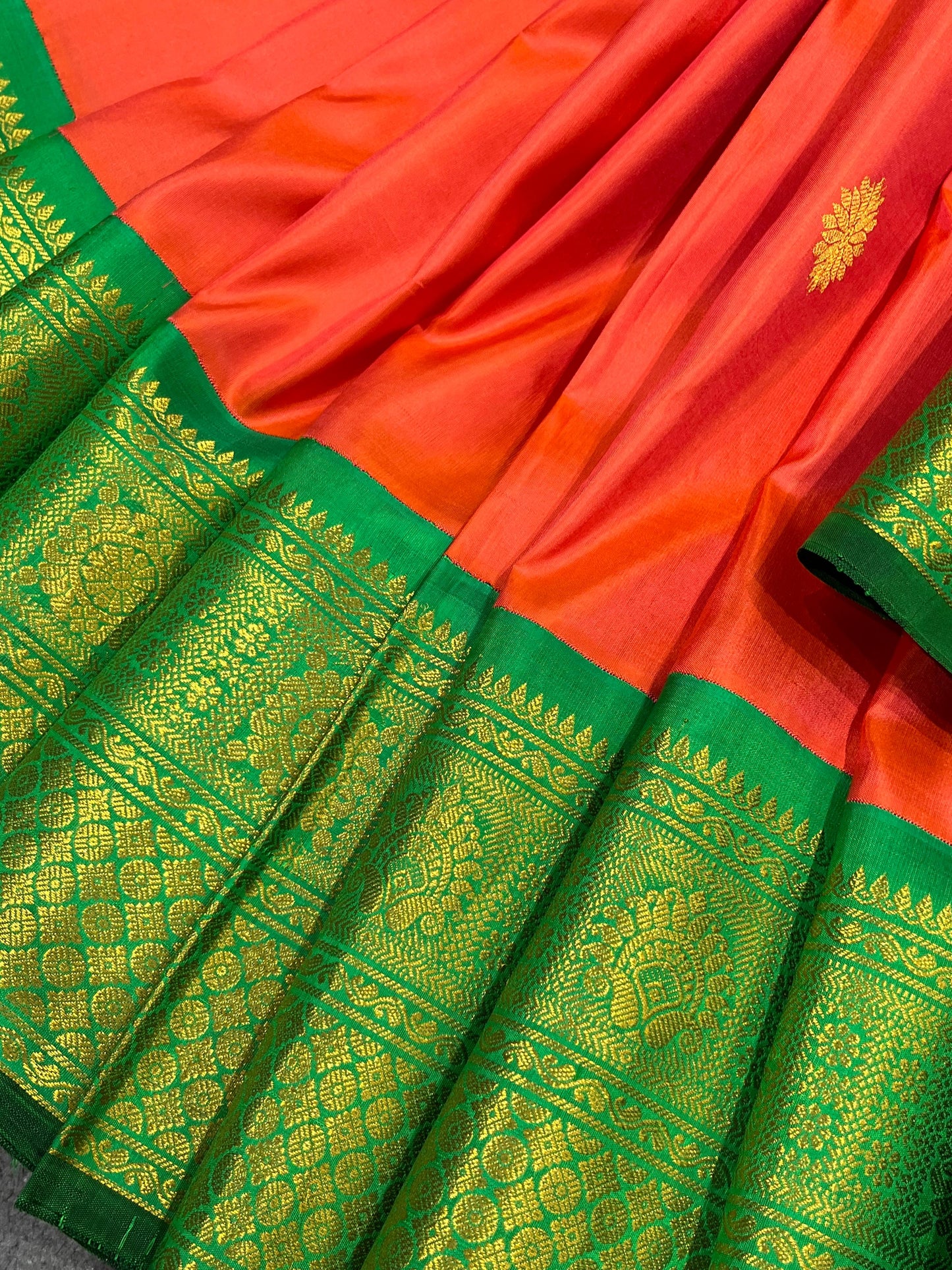 ORANGE SILK PURE HANDLOOM GADWAL SAREE