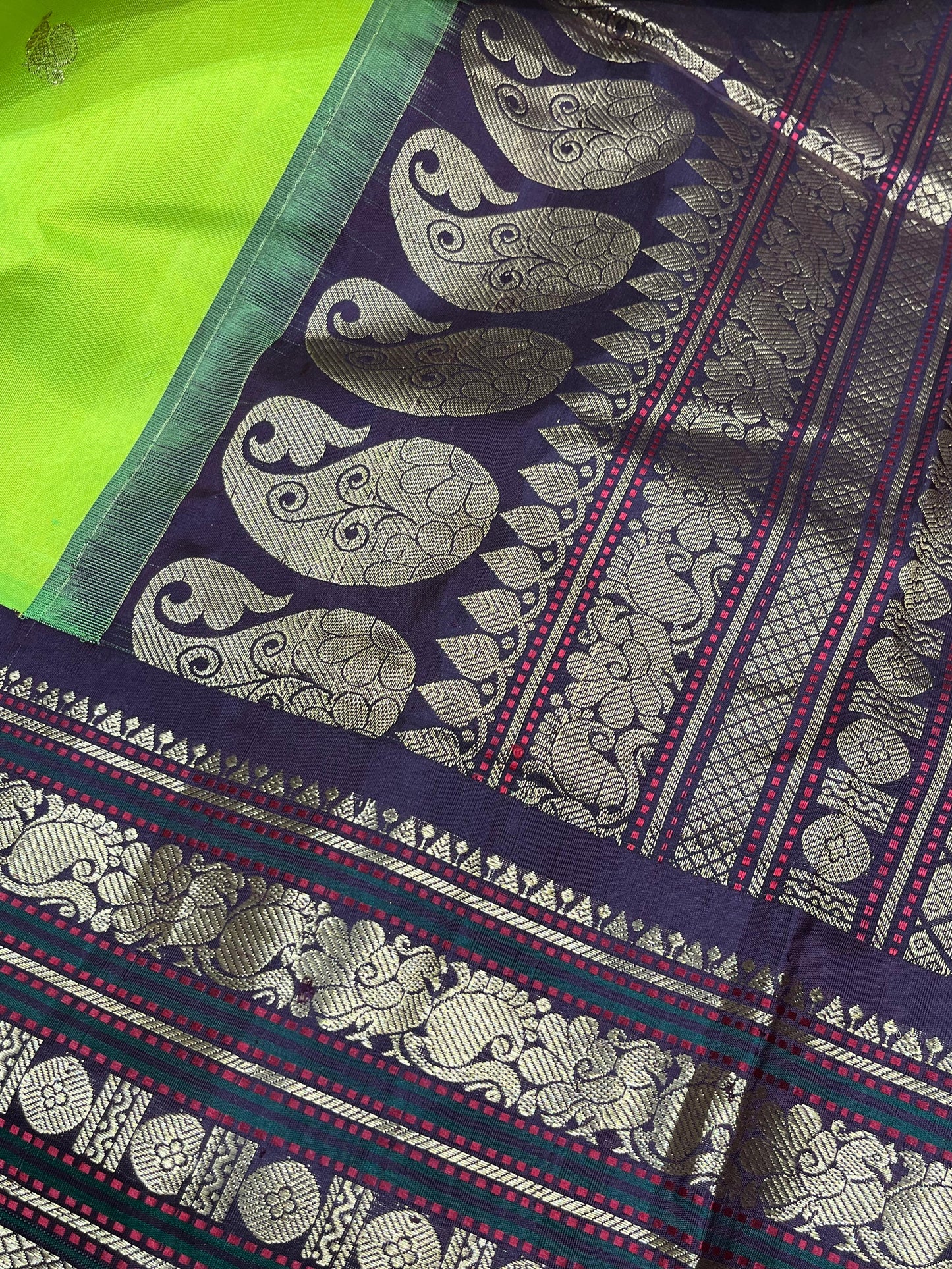 PARROT GREEN SILK PURE HANDLOOM GADWAL SAREE