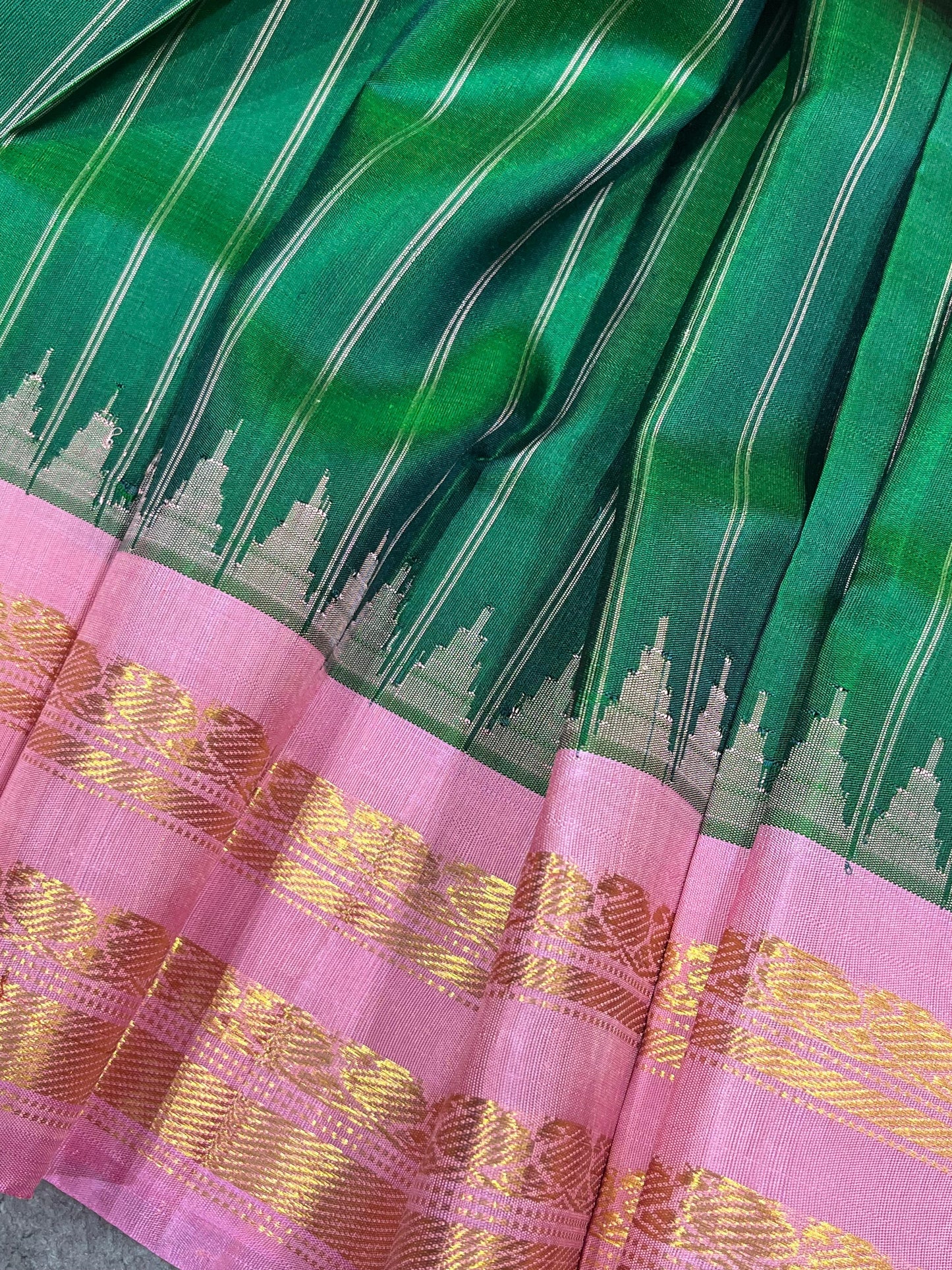 GREEN SILK PURE HANDLOOM GADWAL SAREE