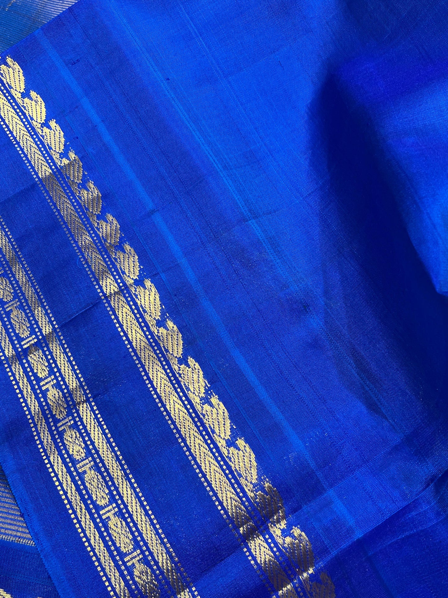 IVORY SILK PURE HANDLOOM GADWAL SAREE
