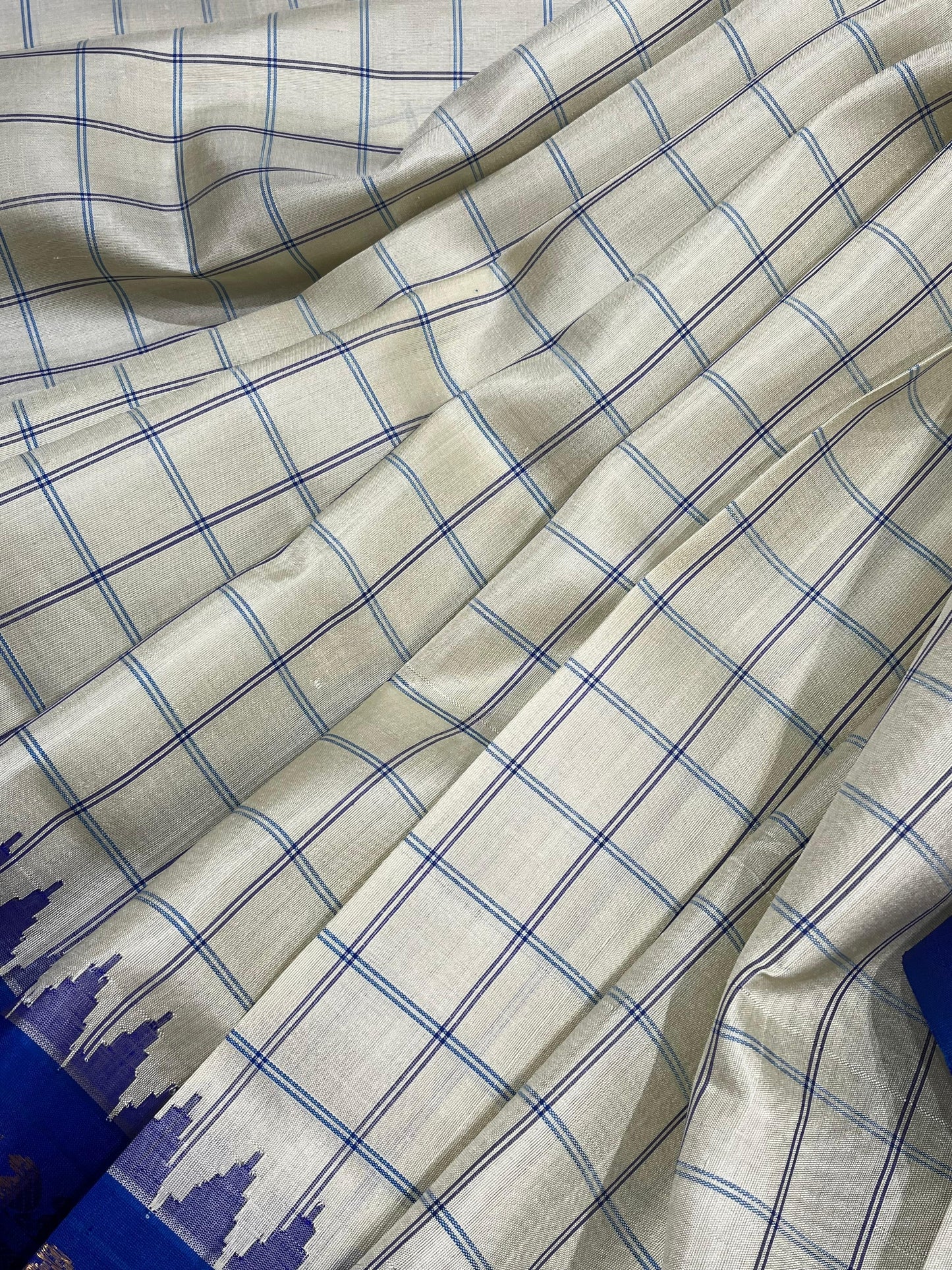 IVORY SILK PURE HANDLOOM GADWAL SAREE