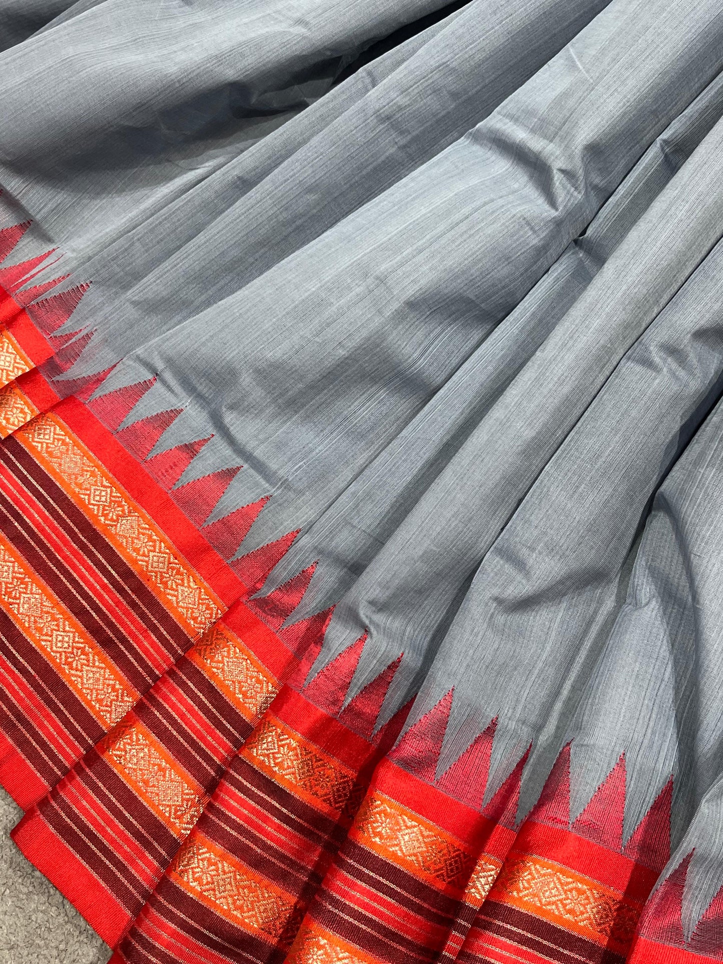 GREY PURE HANDLOOM PONDRU KHADI SAREE