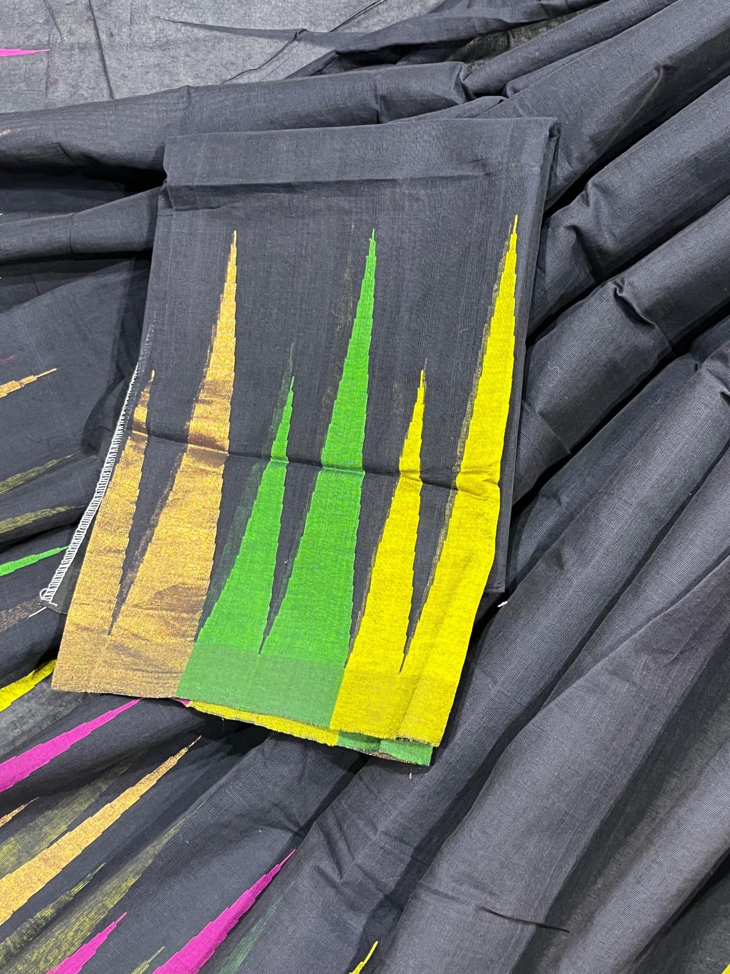 BLACK PURE HANDLOOM PONDRU KHADI SAREE