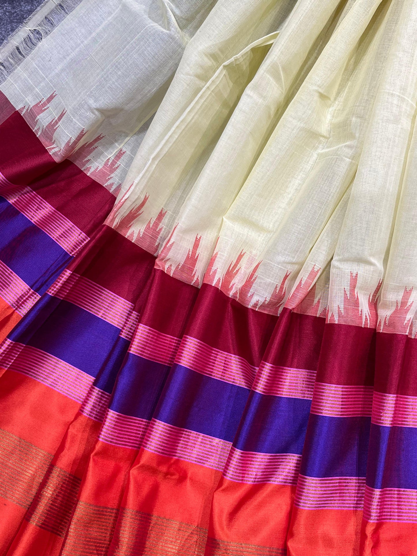 LIGHT YELLOW PURE HANDLOOM PONDRU KHADI SAREE