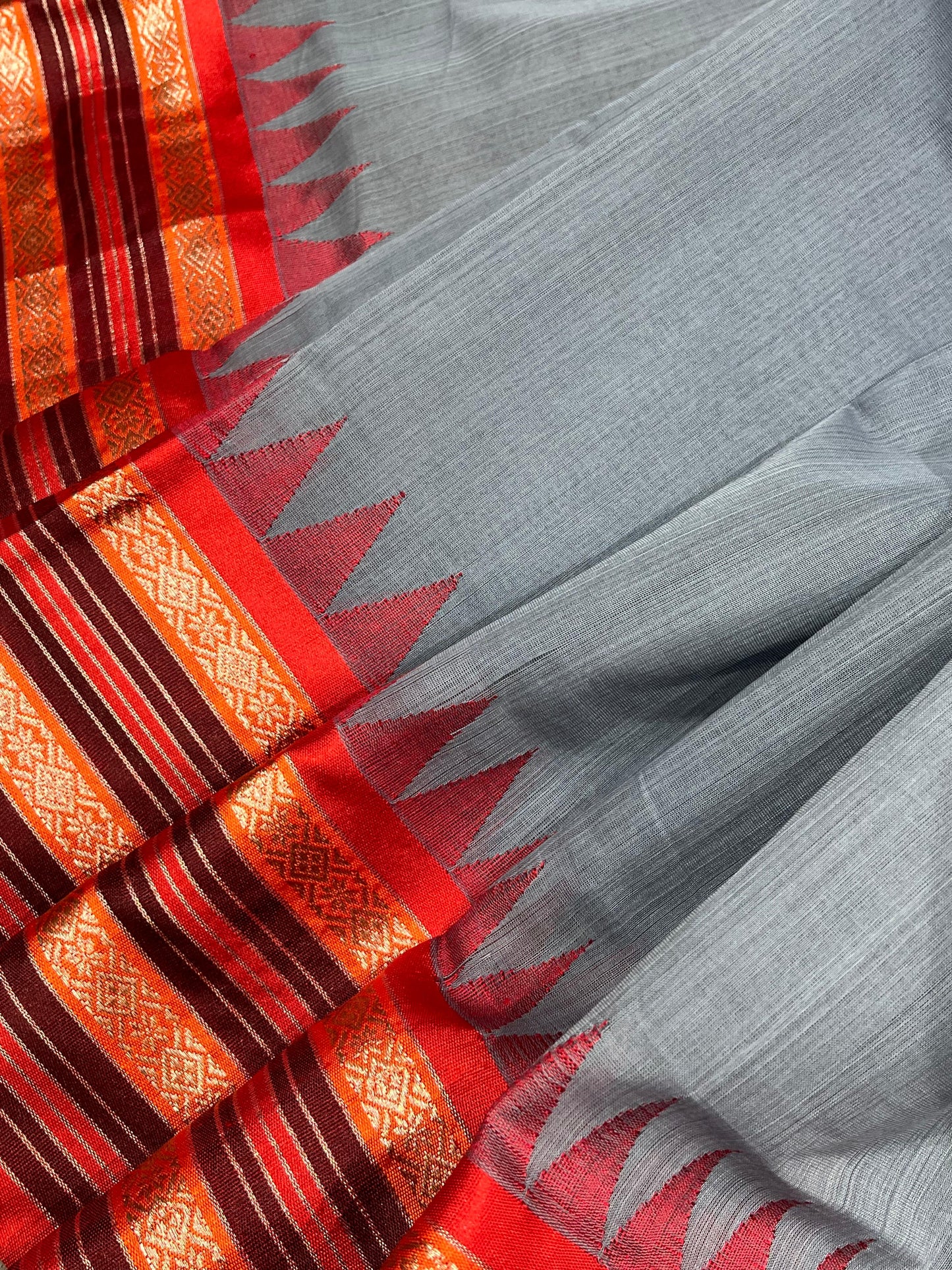 GREY PURE HANDLOOM PONDRU KHADI SAREE