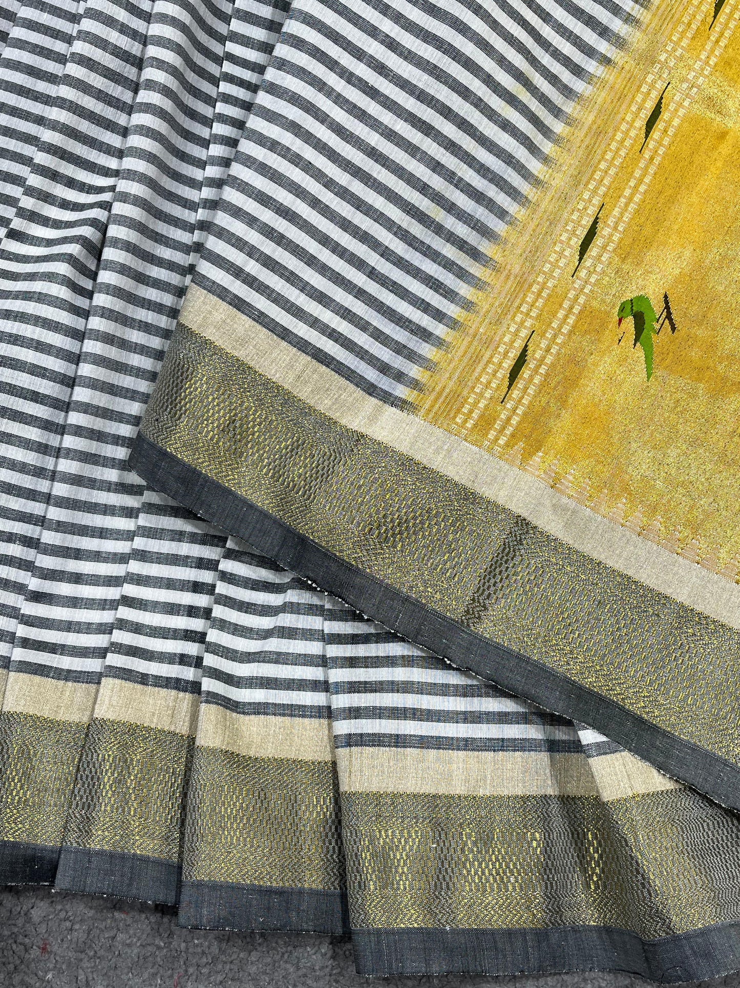 WHITE GREY LINEN PURE HANDLOOM PAITHANI SAREE