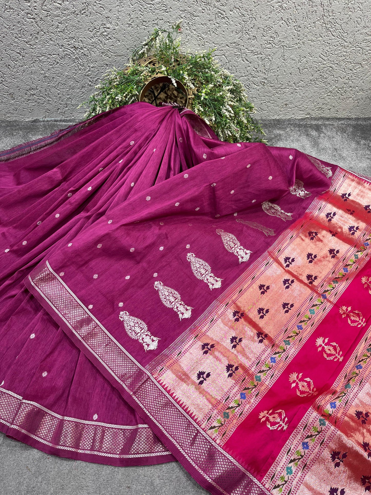 MAJENTA WINE LINEN PURE HANDLOOM PAITHANI SAREE