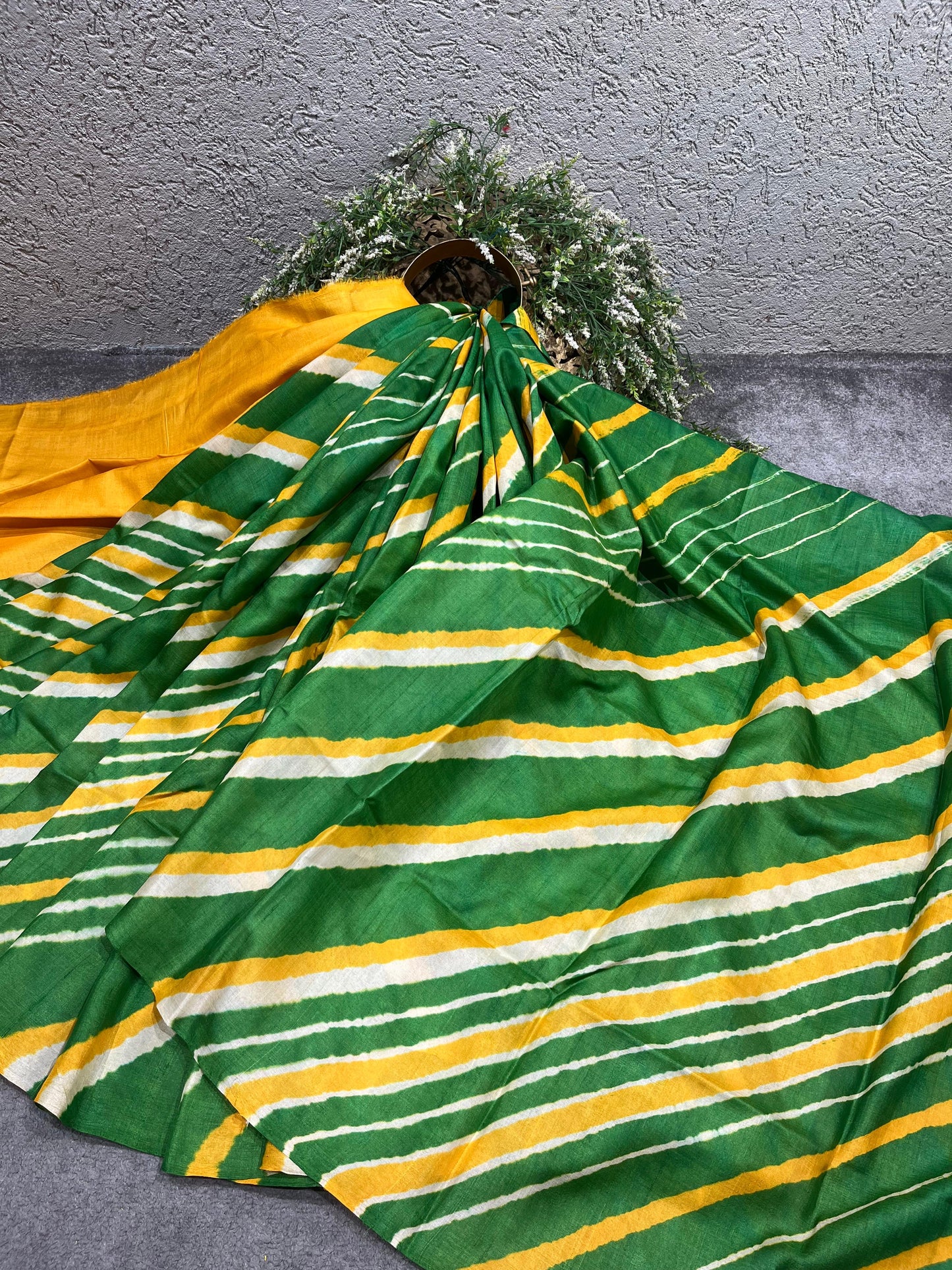 GREEN YELLOW TASSAR PURE HANDLOOM LEHERIYA SAREE