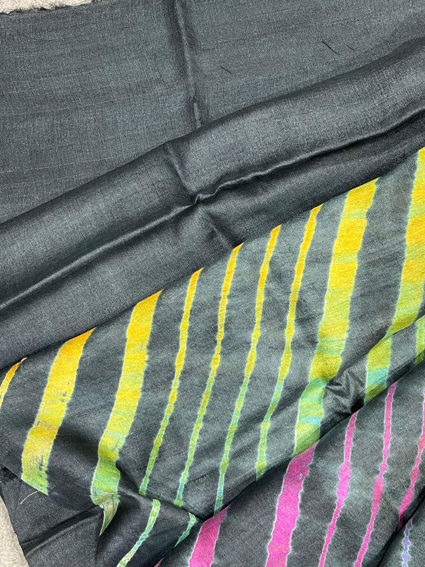 BLACK TASSAR  PURE HANDLOOM LEHERIYA SAREE