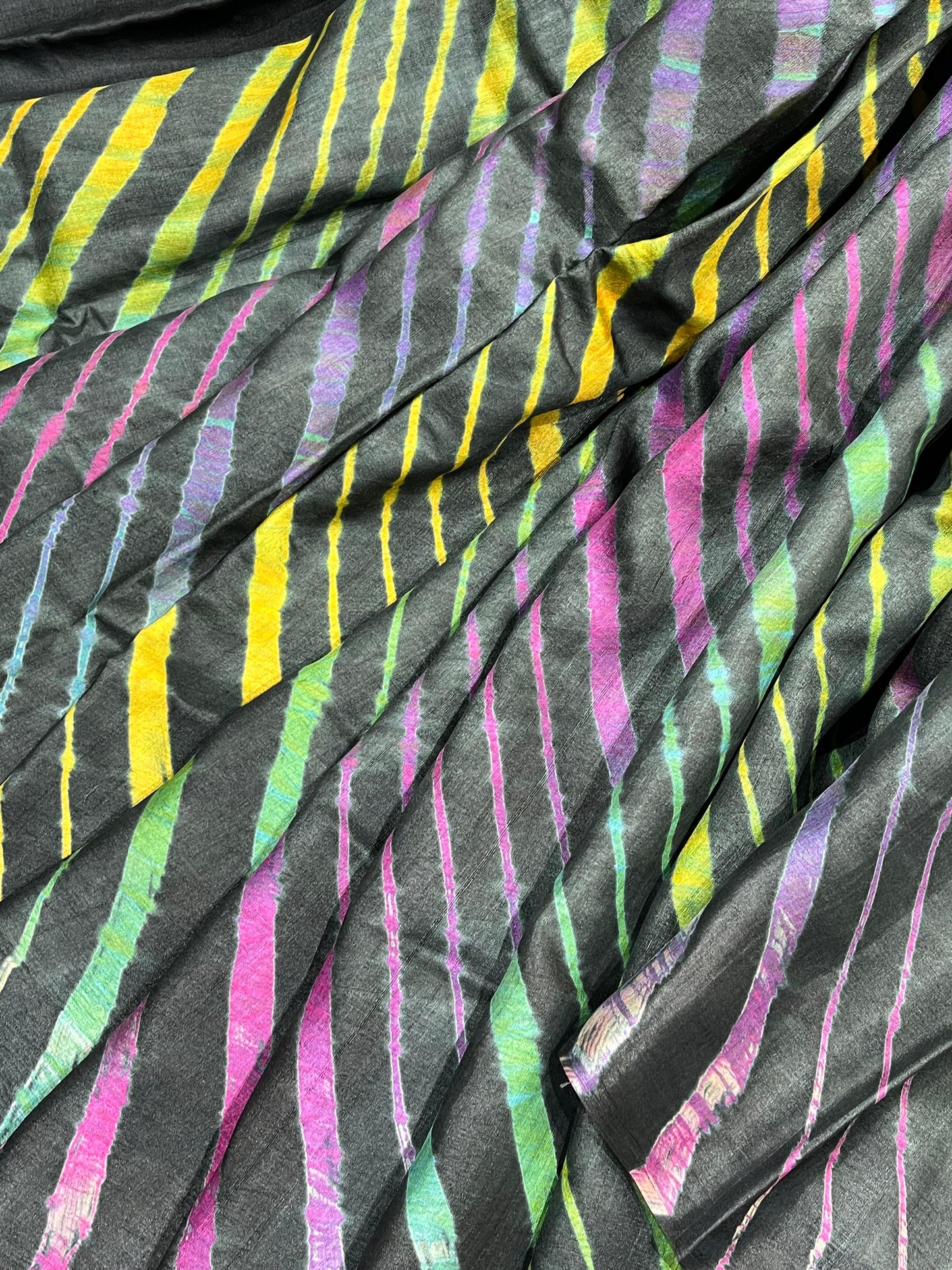 BLACK TASSAR  PURE HANDLOOM LEHERIYA SAREE