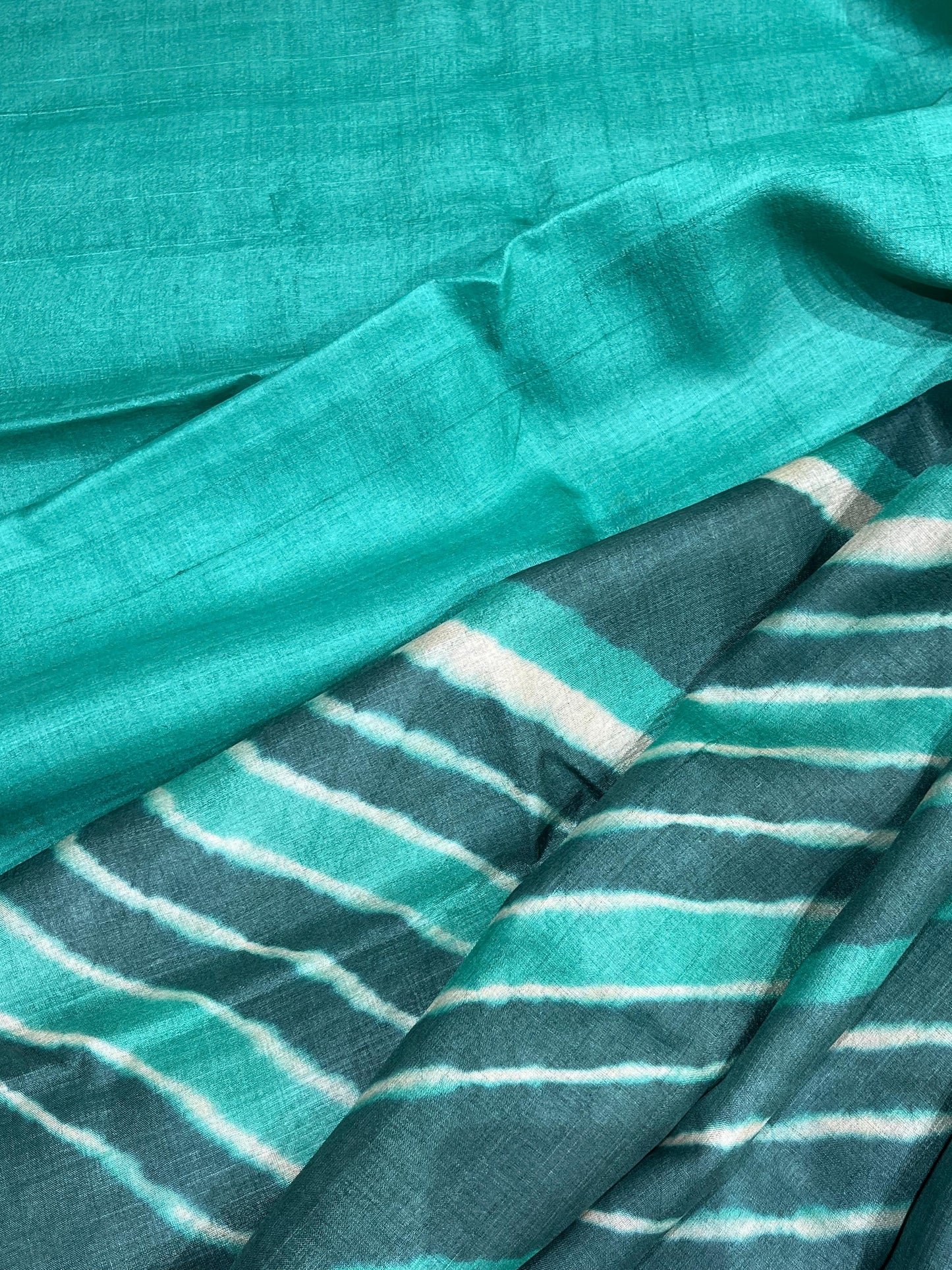 SEA GREEN AND BLUE TASSAR PURE HANDLOOM LEHERIYA SAREE