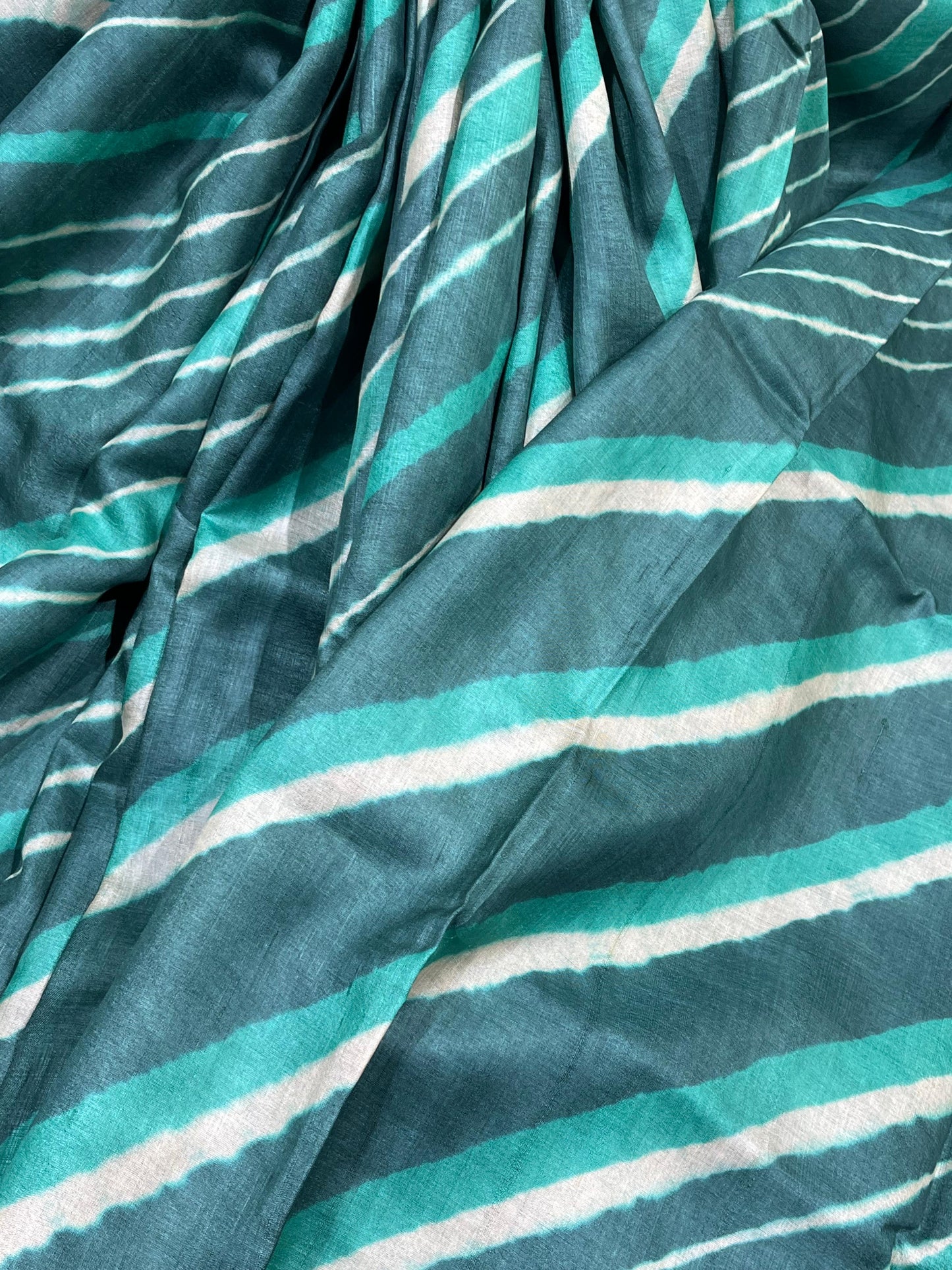 SEA GREEN AND BLUE TASSAR PURE HANDLOOM LEHERIYA SAREE