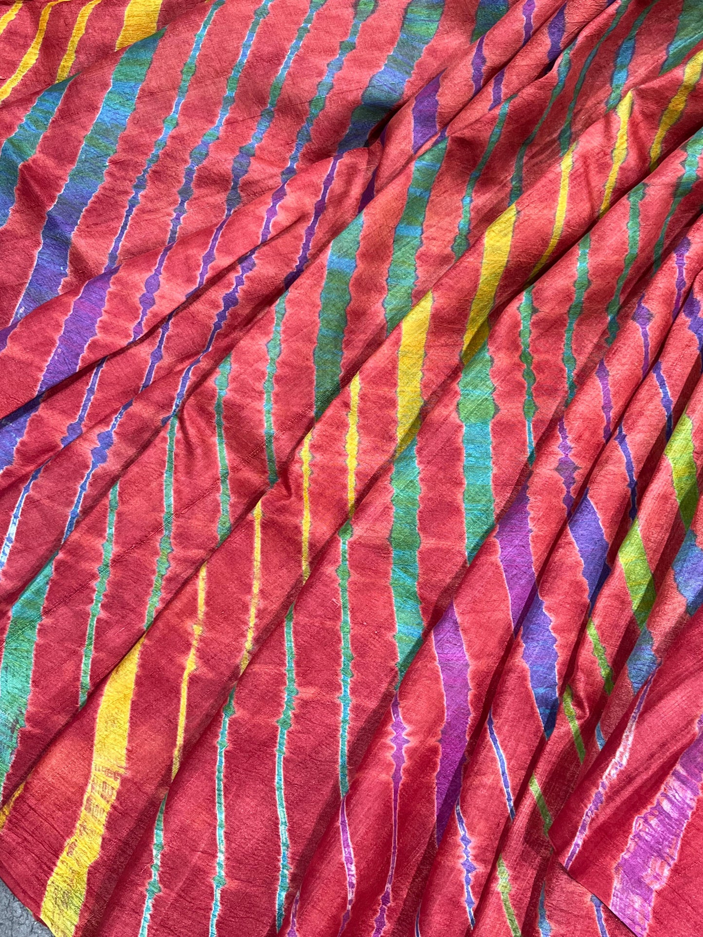 RED TASSAR PURE HANDLOOM LEHERIYA SAREE