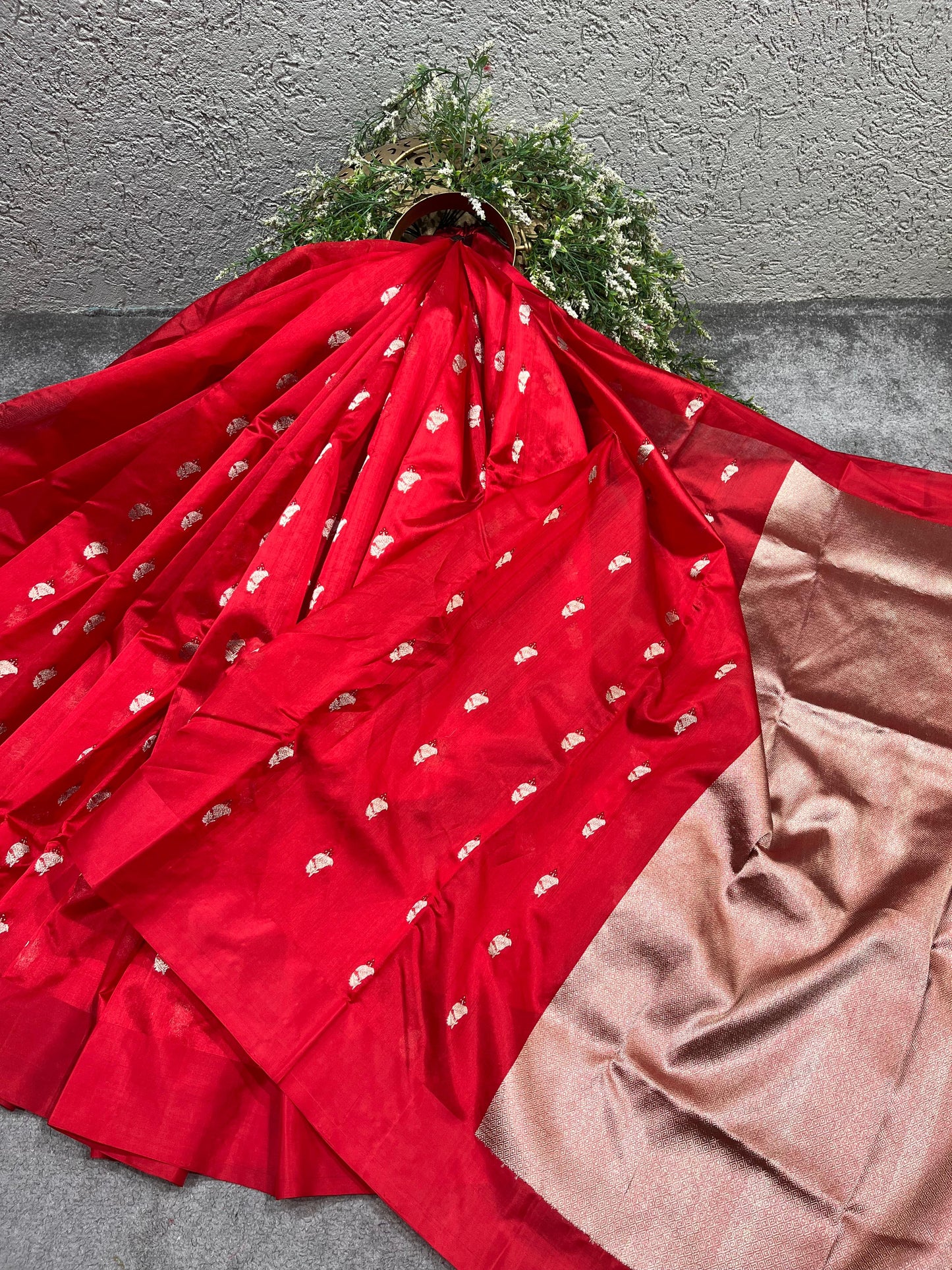 RED SILK PURE HANDLOOM CHANDERI SAREE