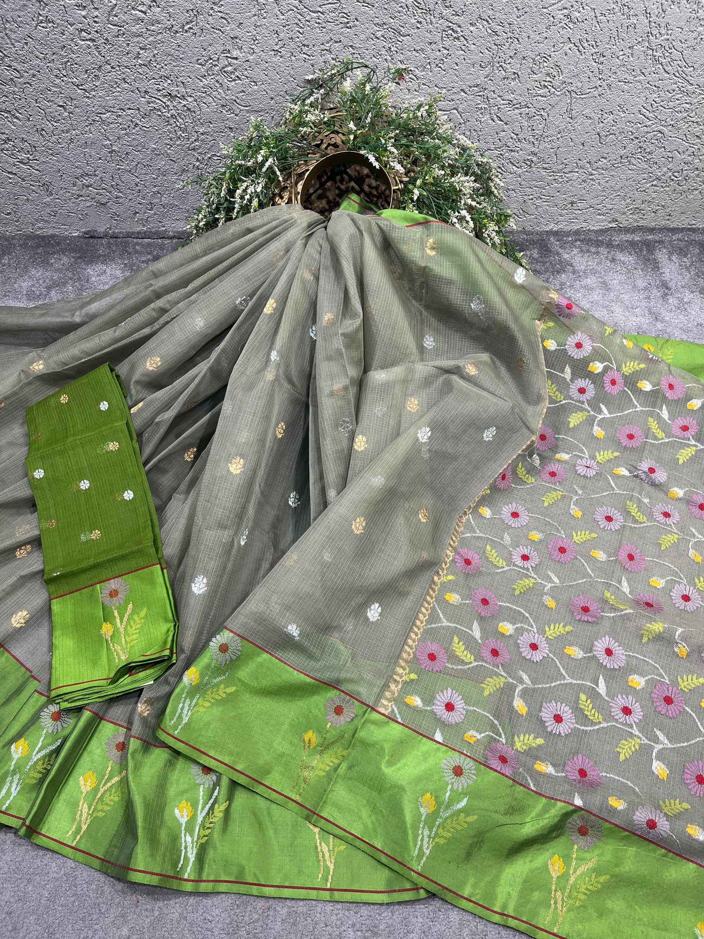 GREY PURE HANDLOOM KOTA DORIYA SAREE