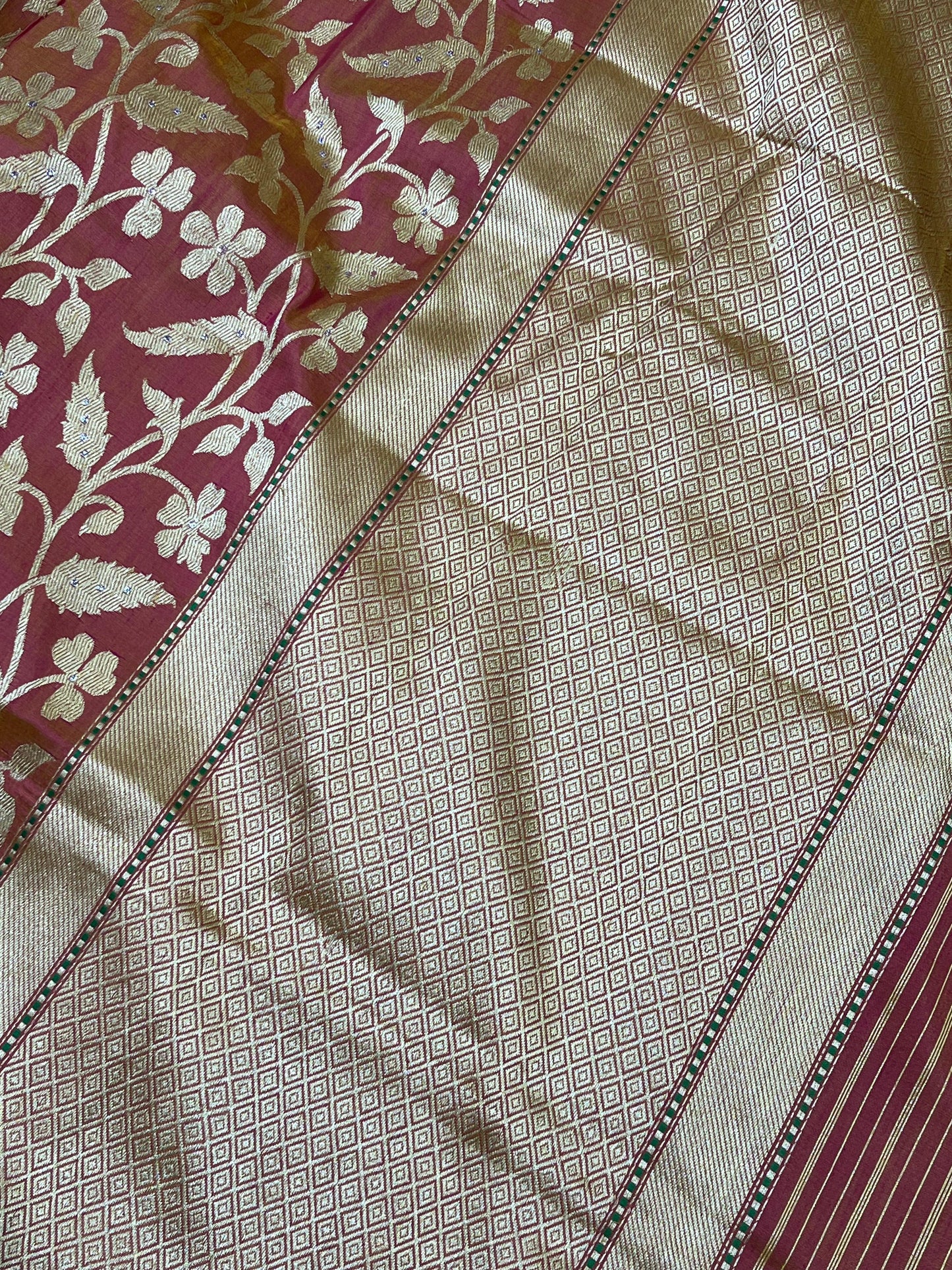 DUSTY ROSE SILK PURE HANDLOOM BANARASI SAREE